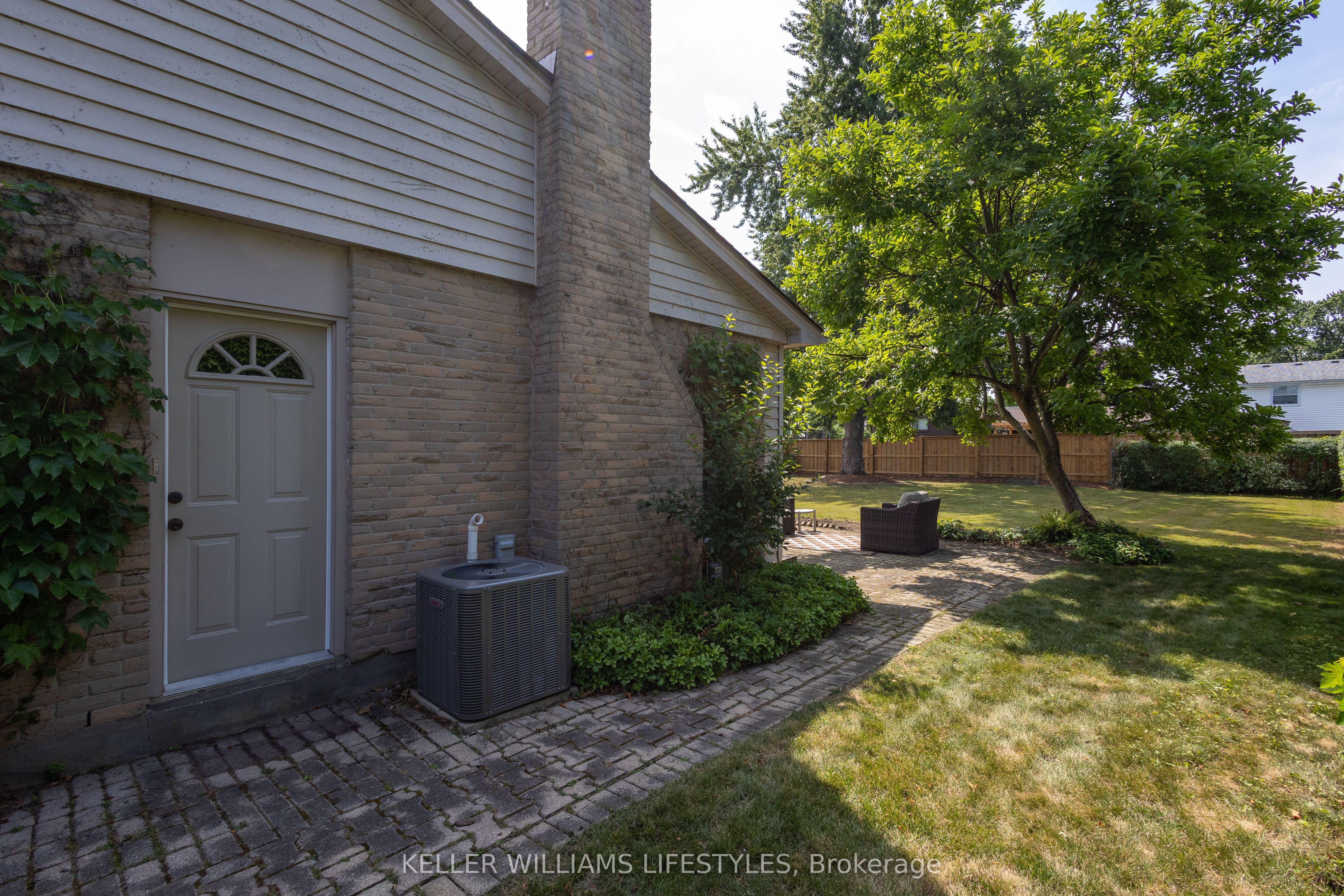 203 Mcmaster Court Property Photo 35