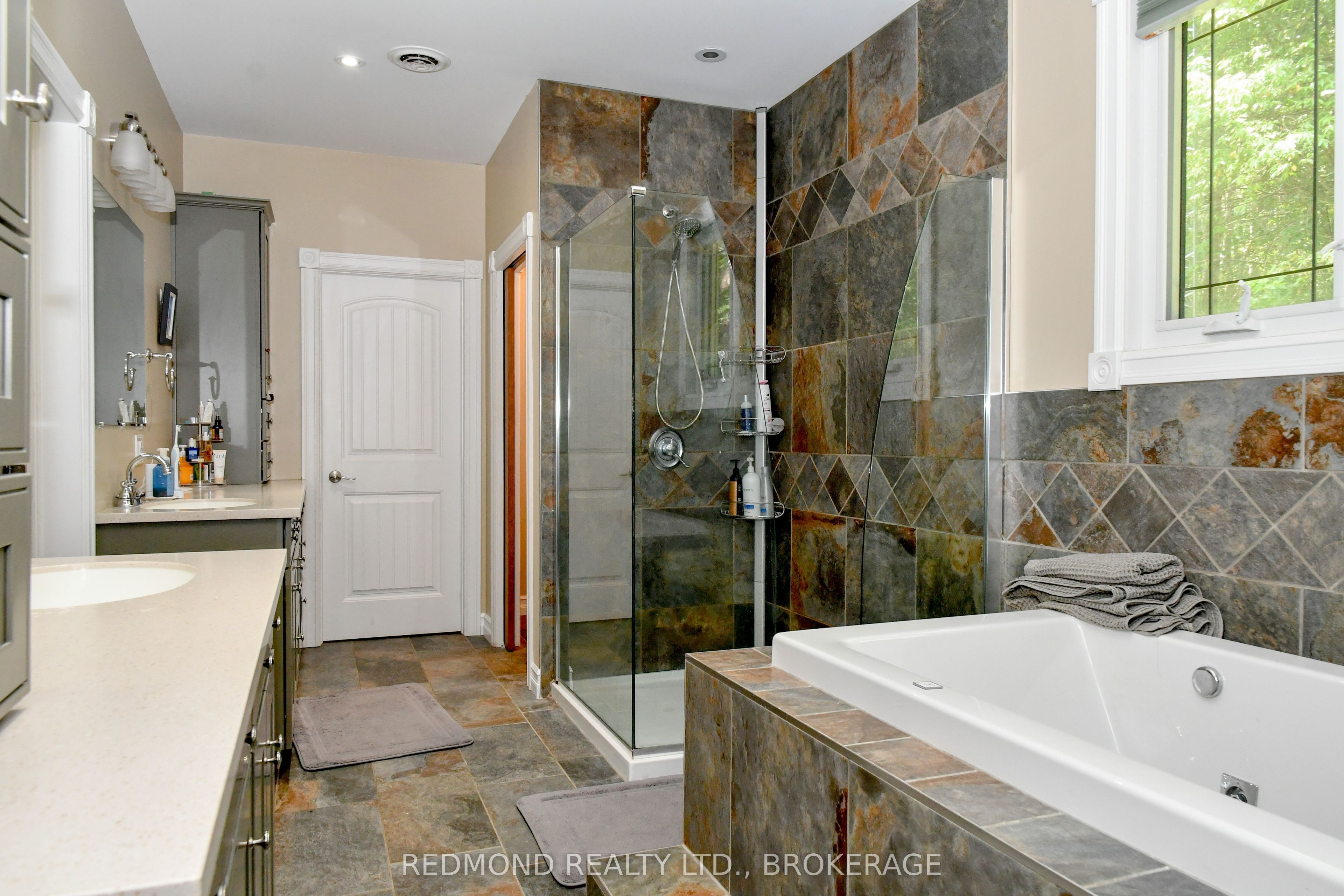 278b 1000 Island Parkway Property Photo 21