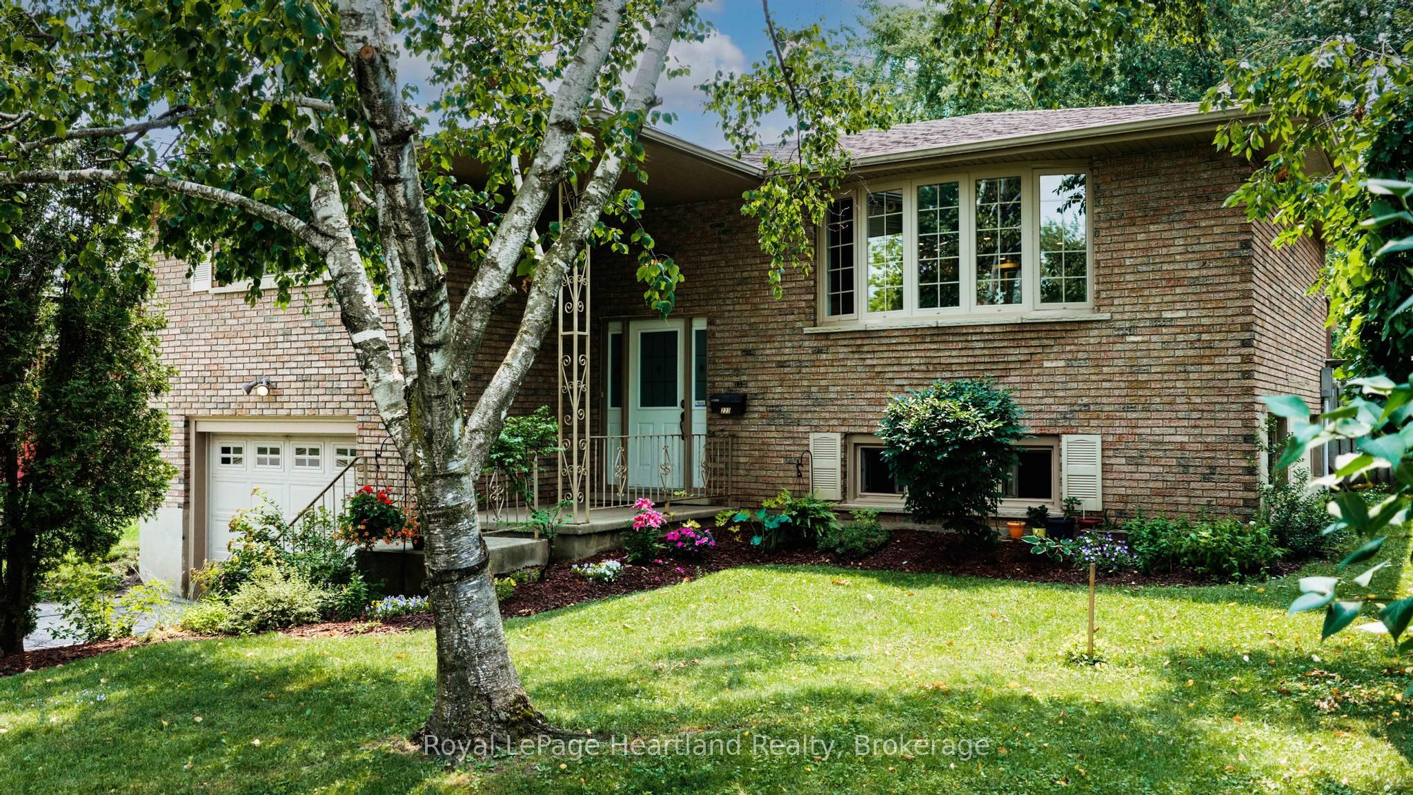 223 Kemp Crescent Property Photo 43