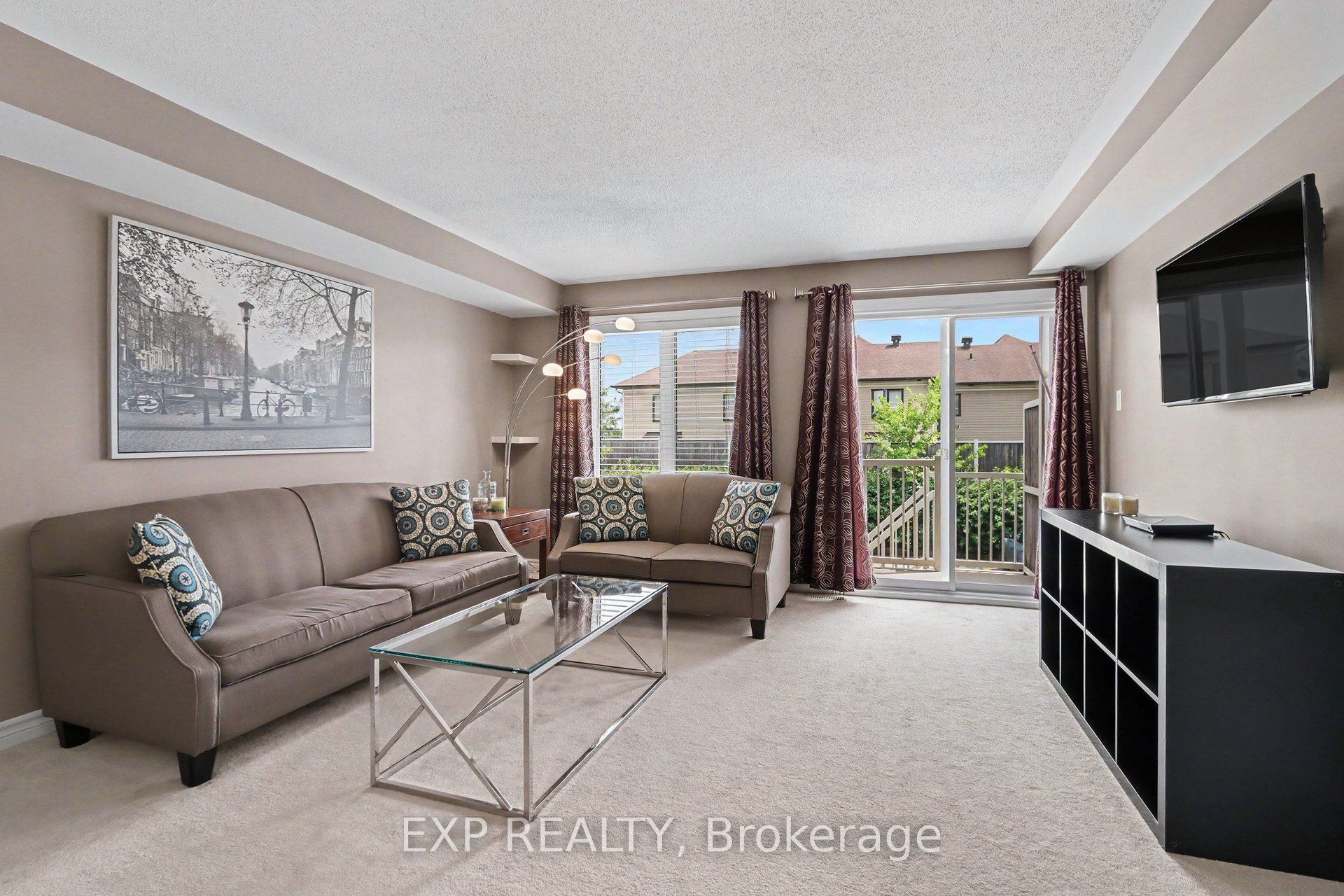 724a Chapman Mills Drive Property Photo 6