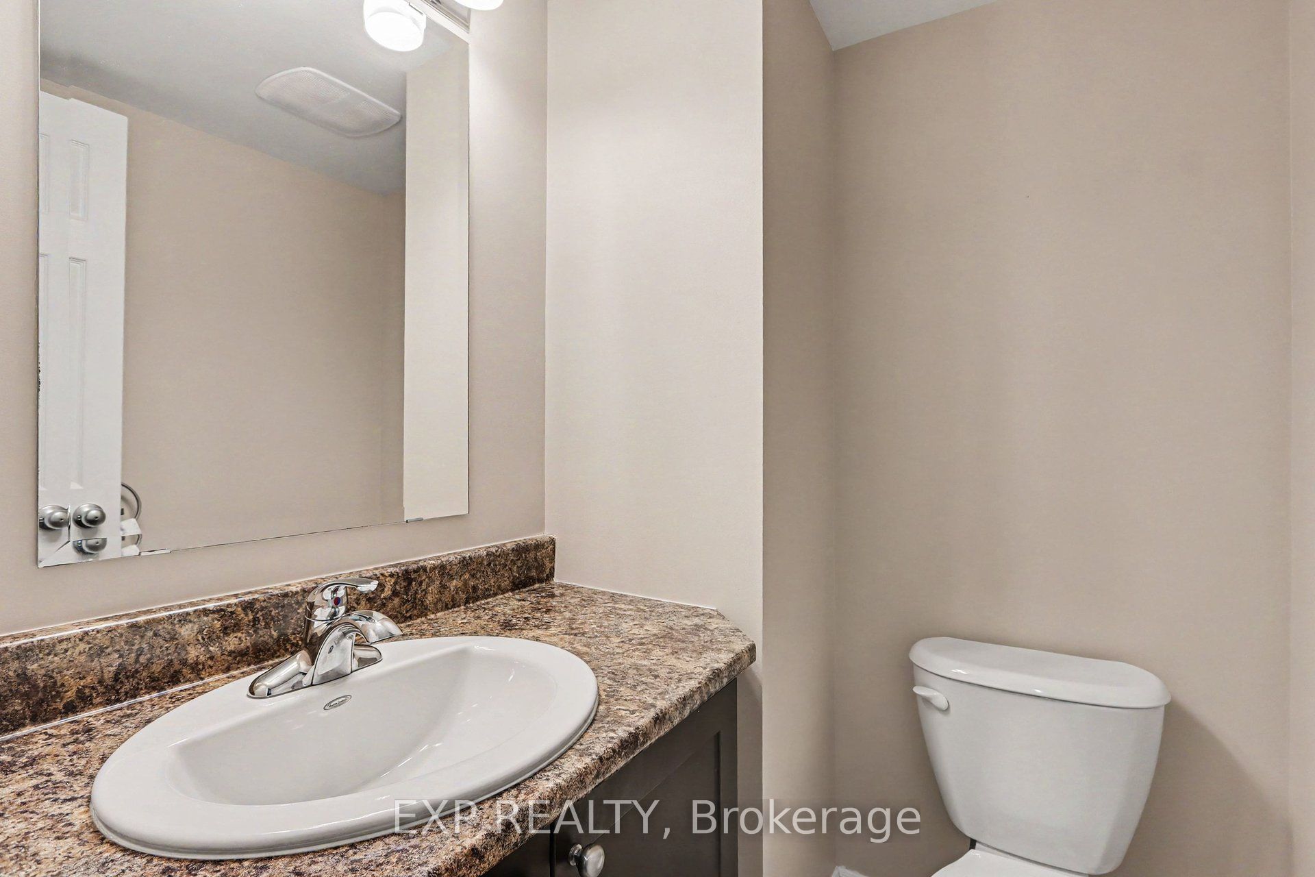 724a Chapman Mills Drive Property Photo 16