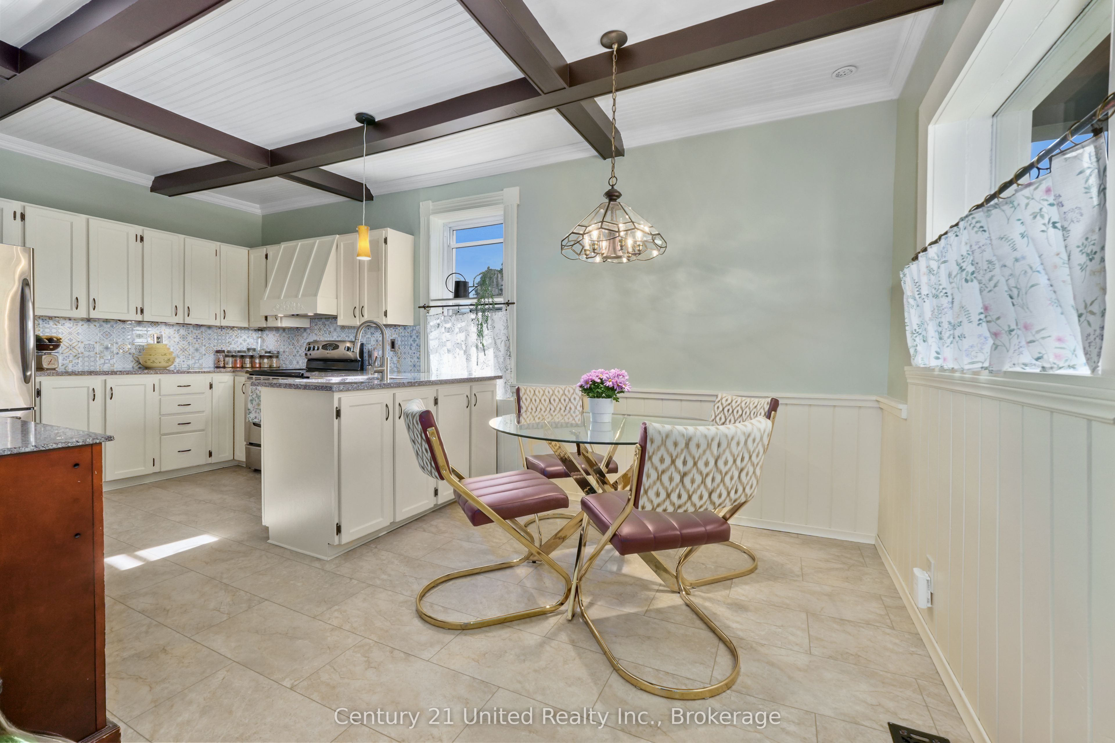 5 George Street E Property Photo 15