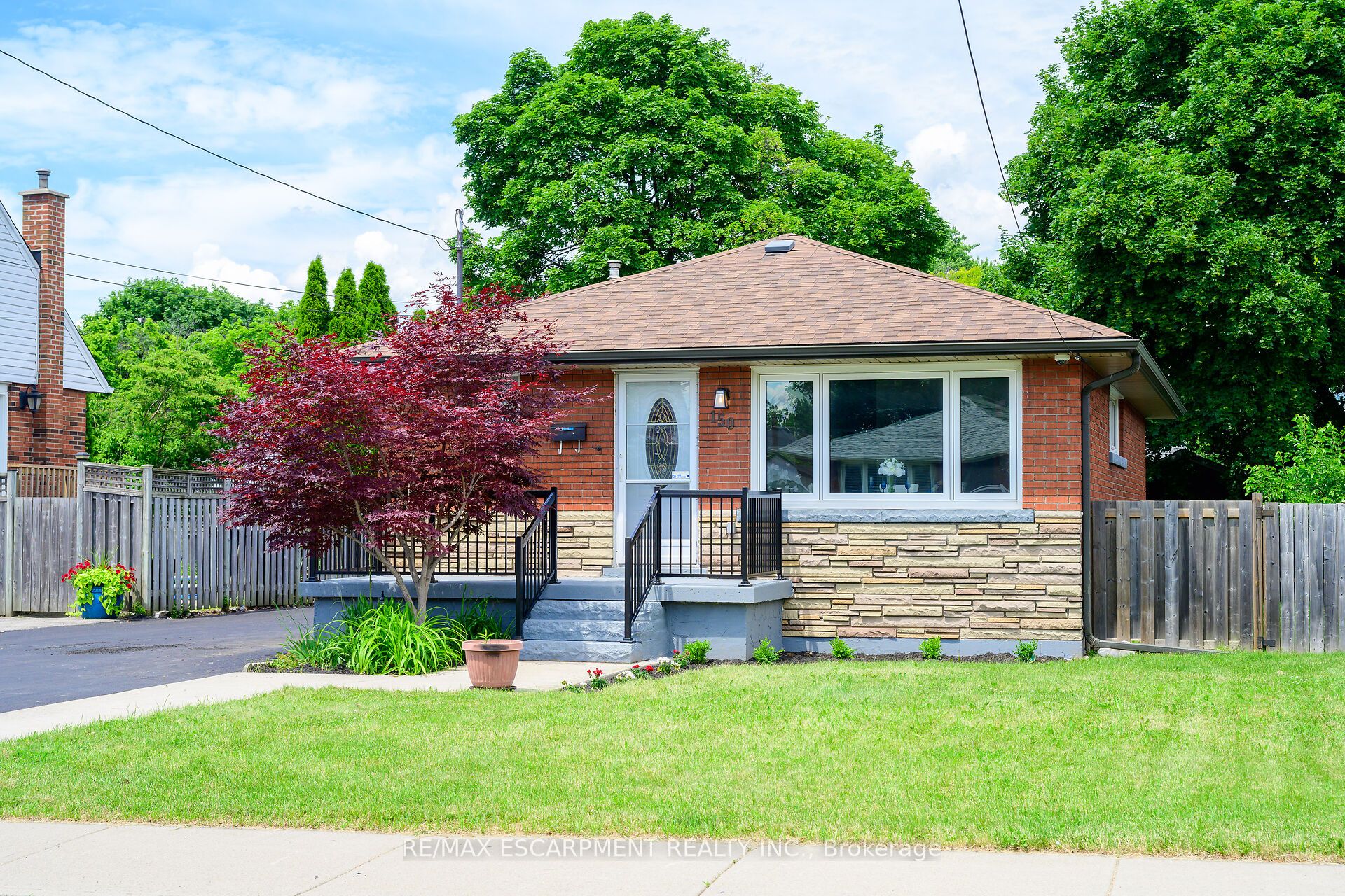 150 Howard Avenue Property Photo 3