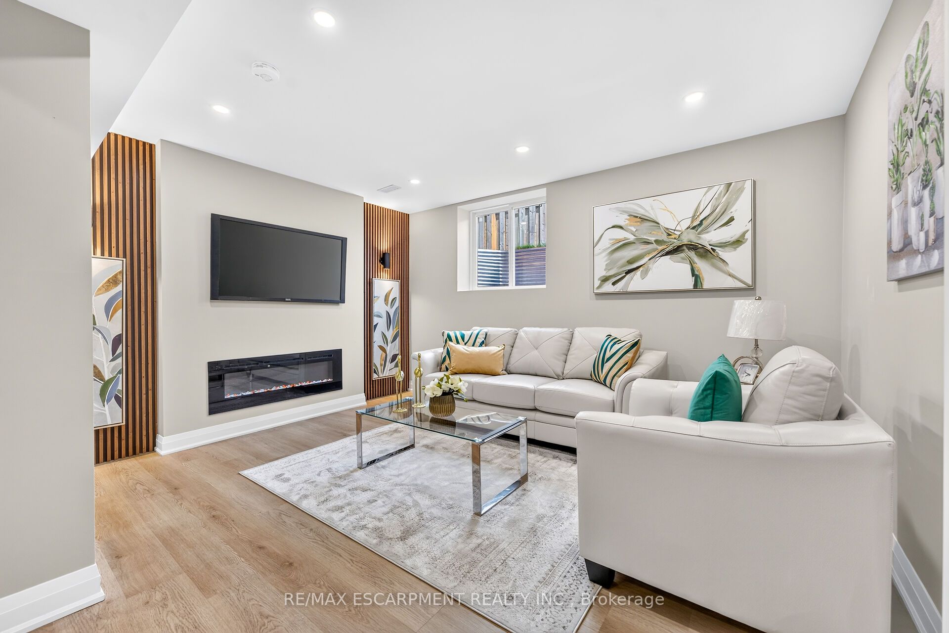 150 Howard Avenue Property Photo 17