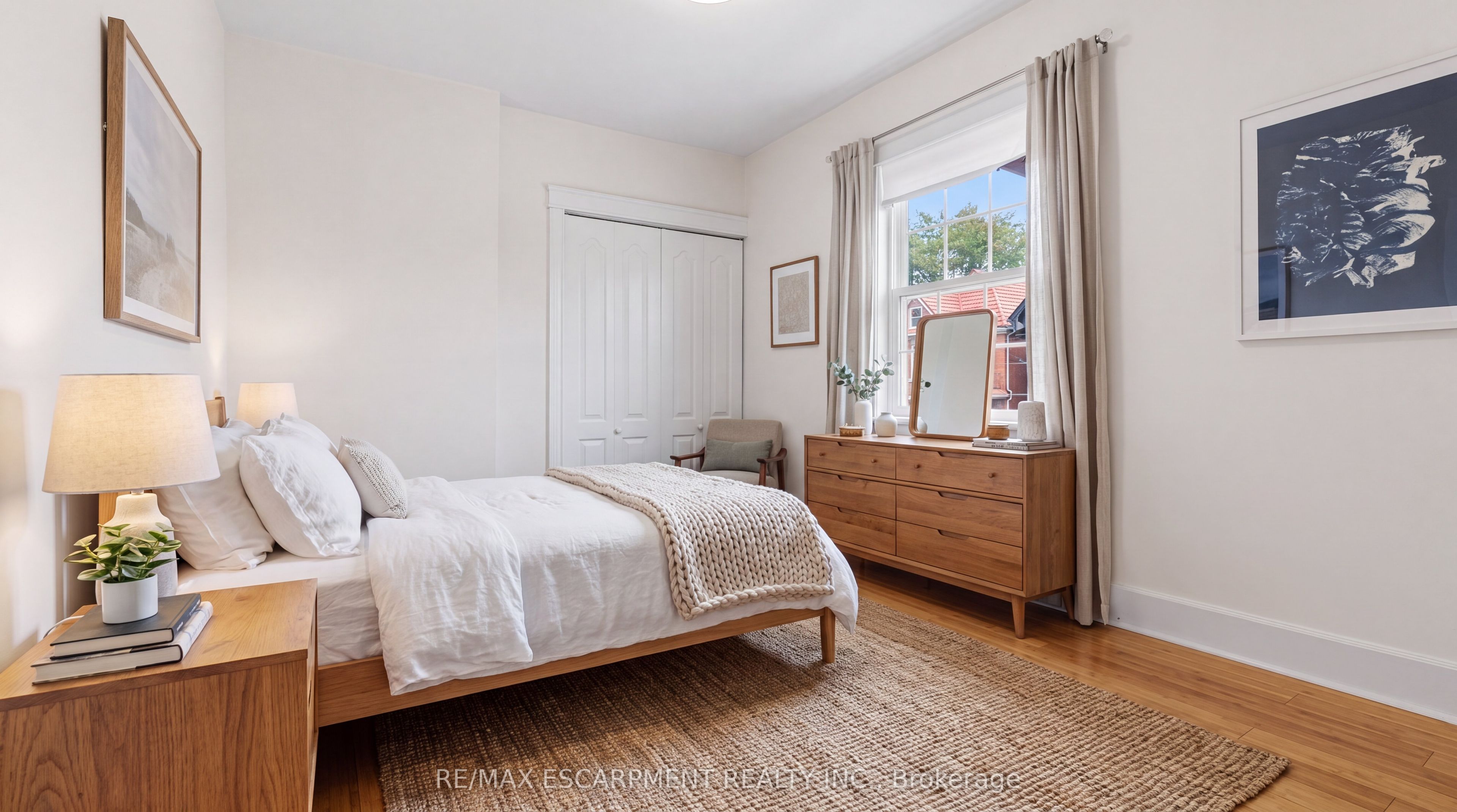 180 West Avenue N Property Photo 13