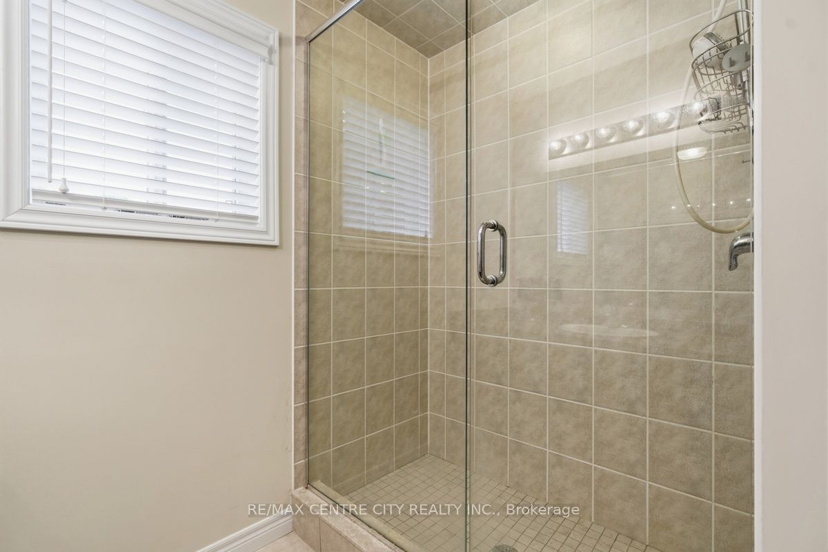 1982 Denview Avenue Property Photo 26