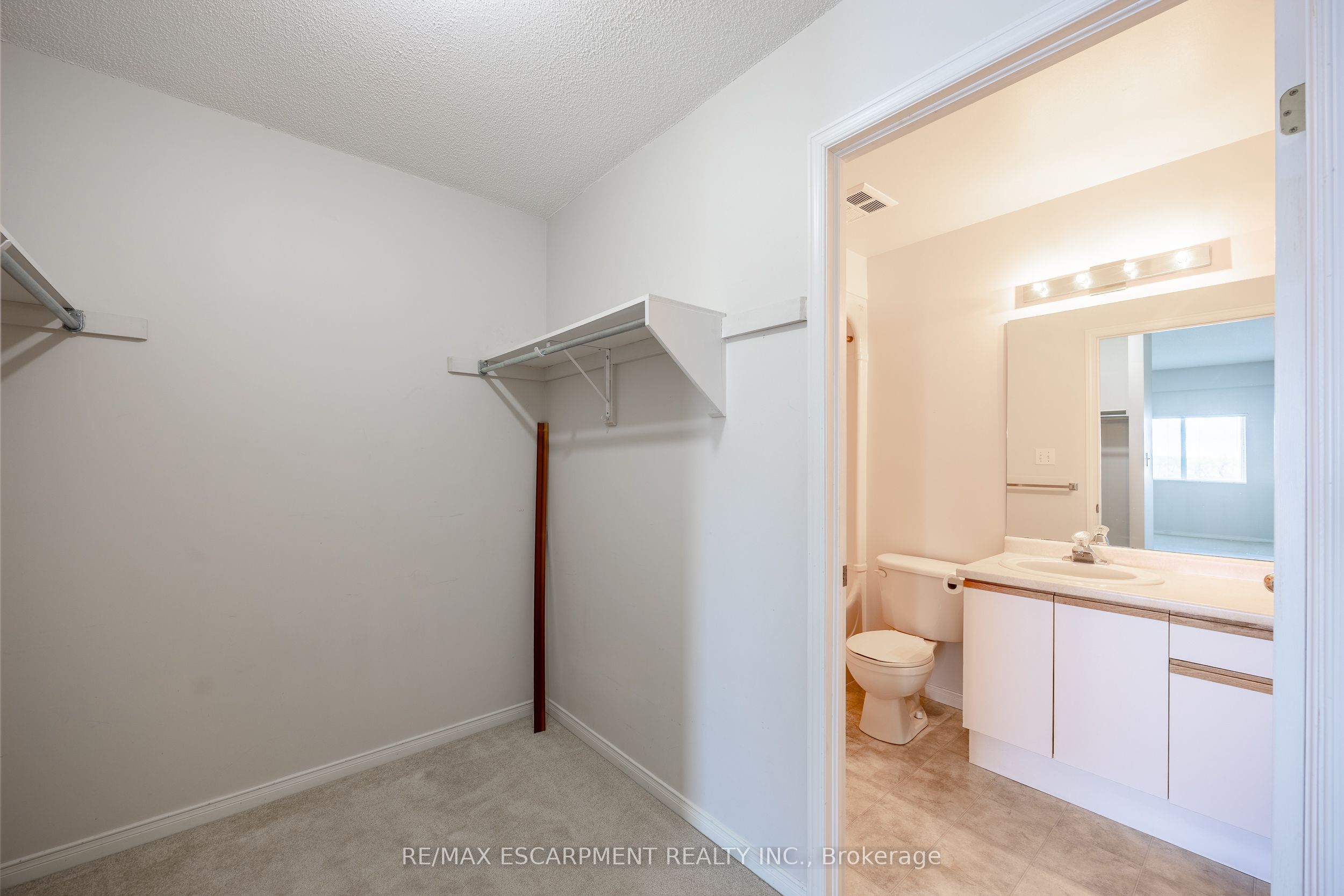 210 Main Street E 309 Property Photo 20