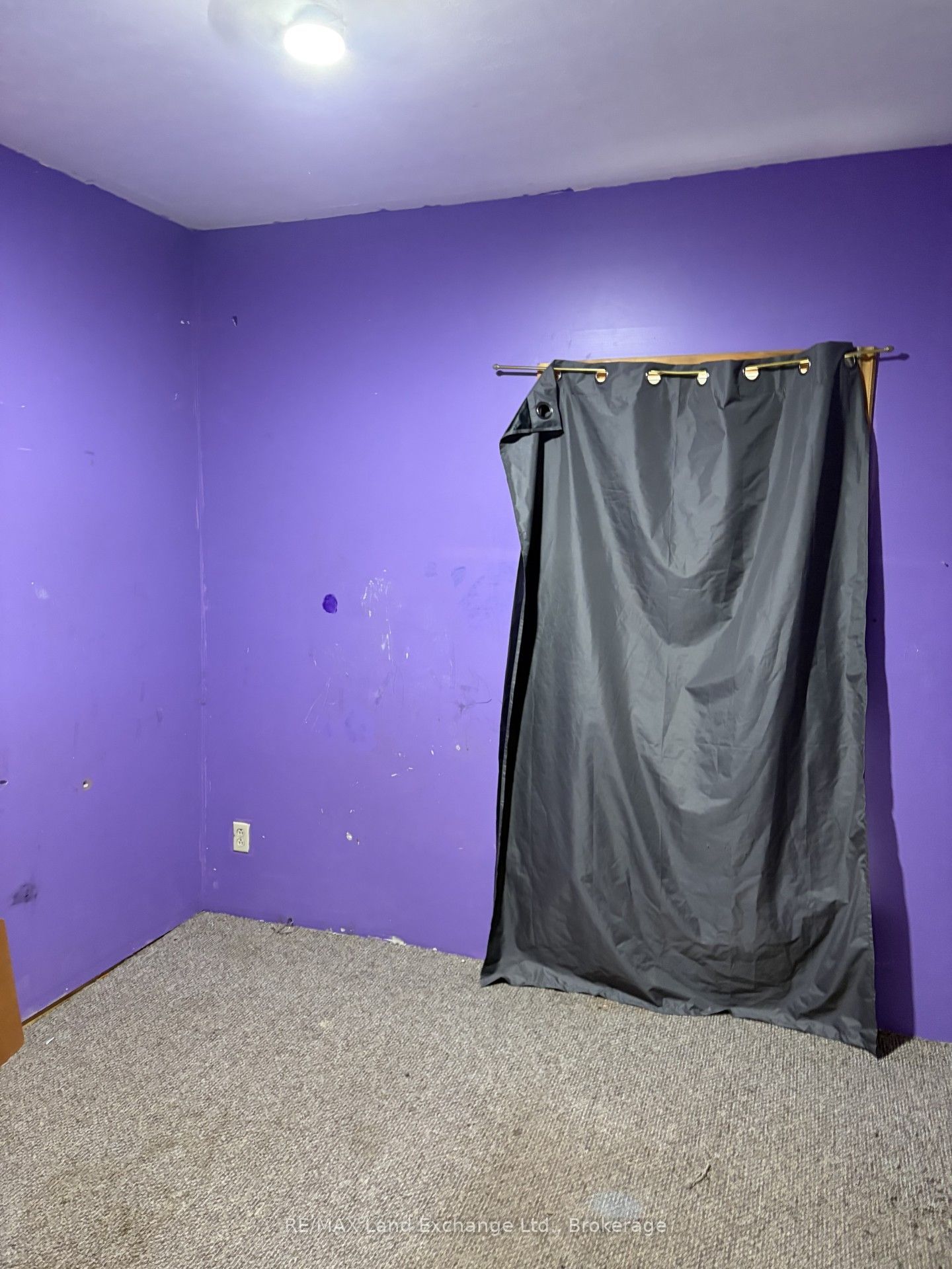 1064 Howick Street Property Photo 7