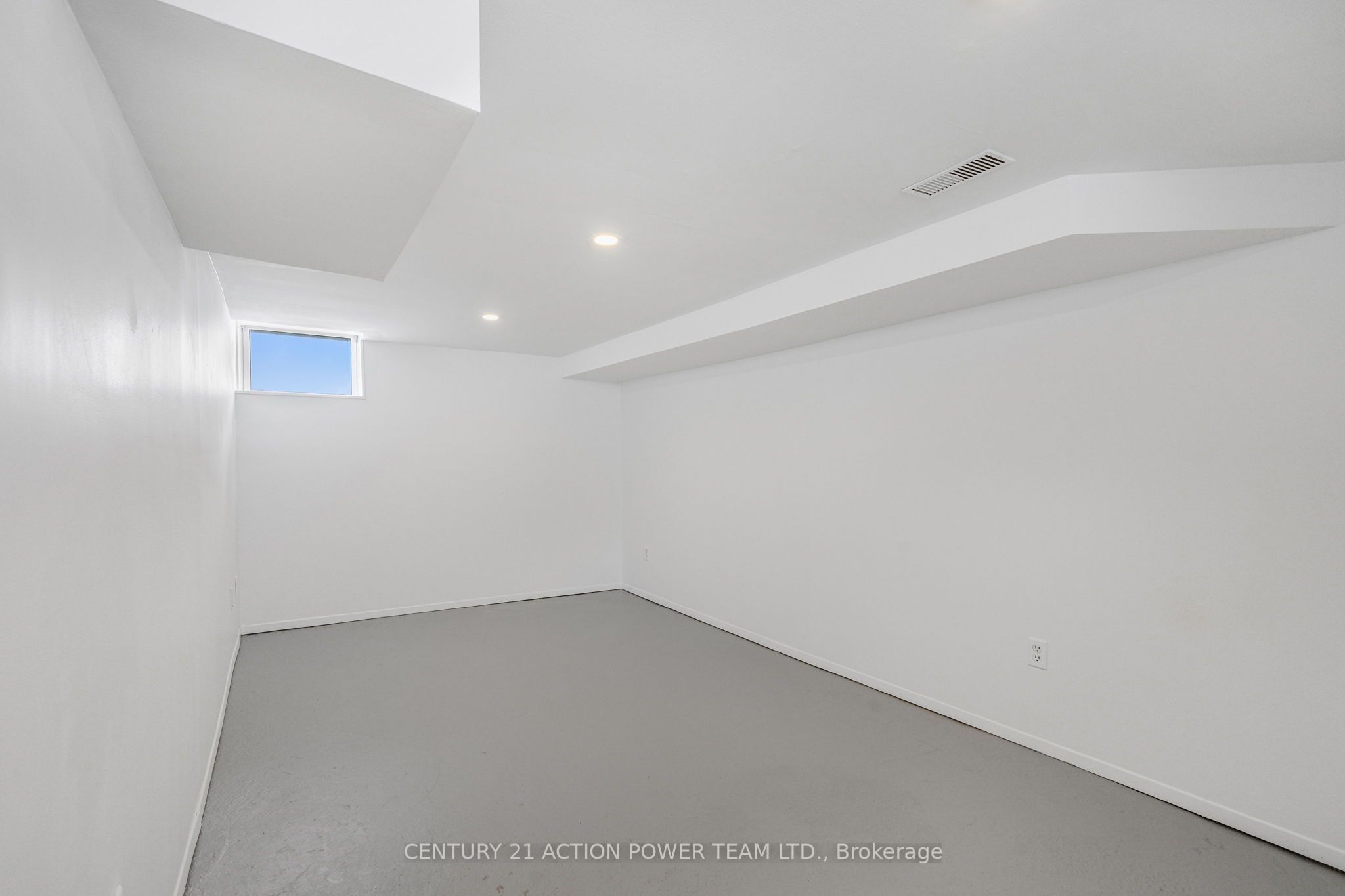 983 Chapman Street Property Photo 25