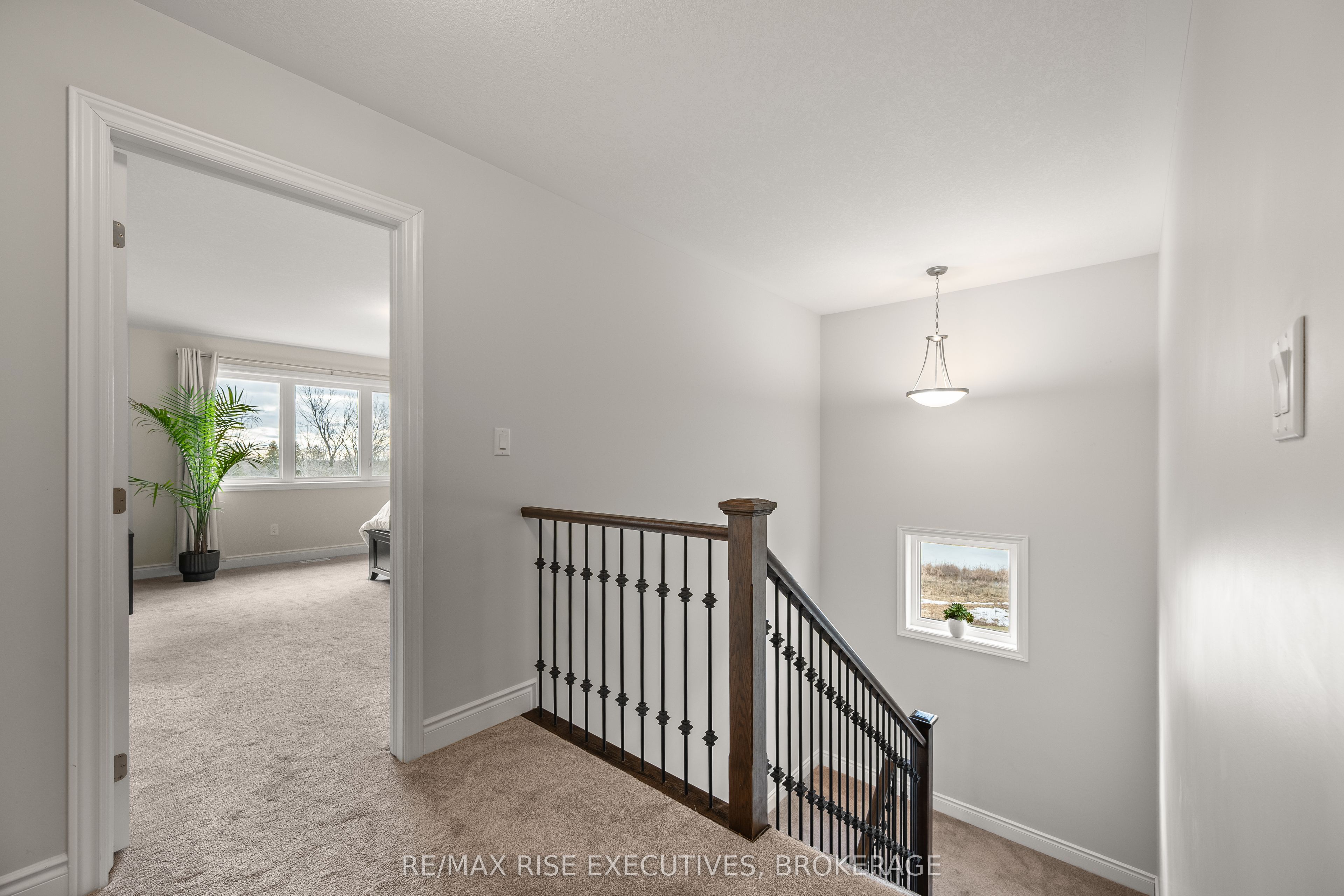 483 Beth Crescent Property Photo 22