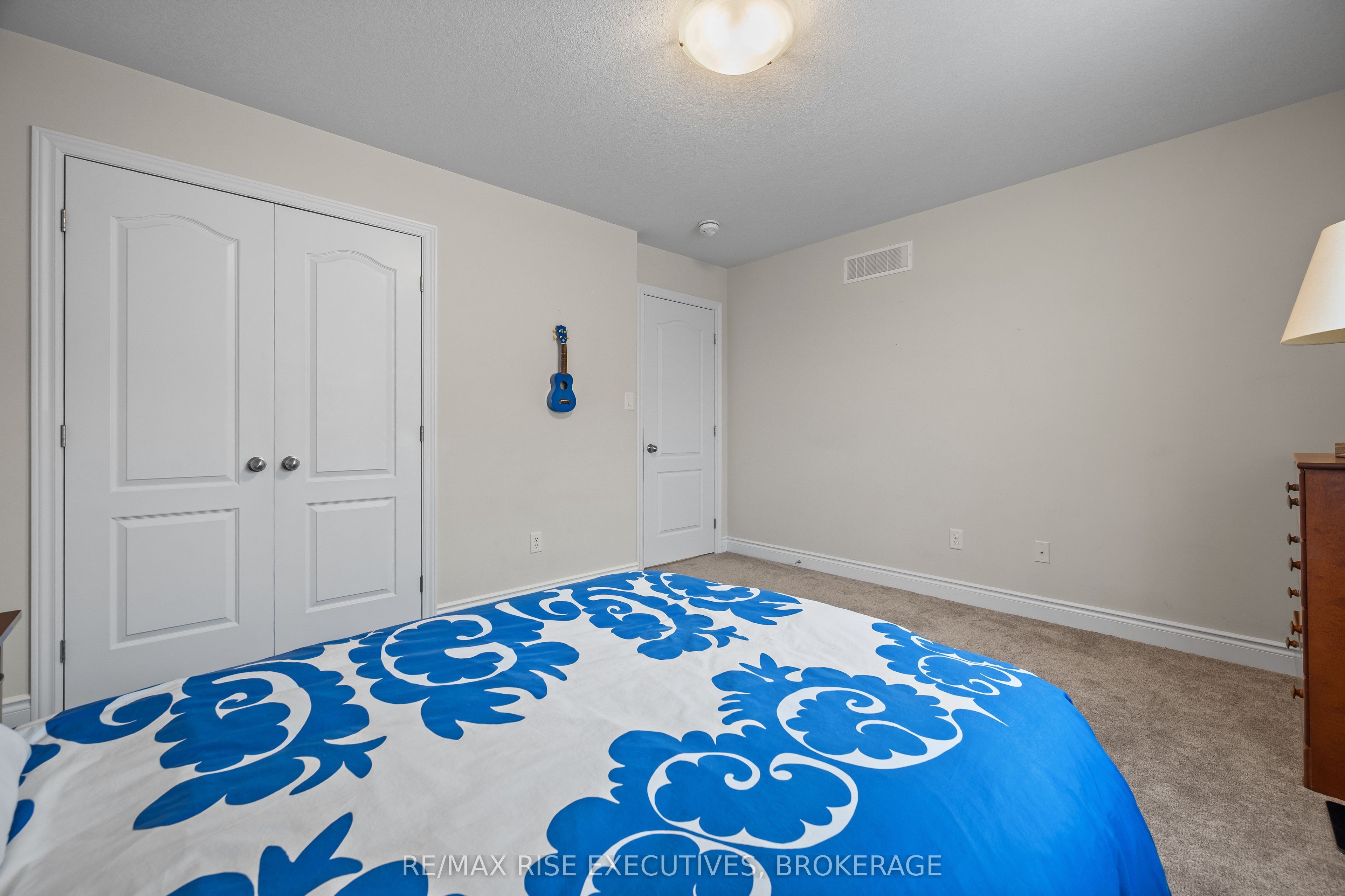 483 Beth Crescent Property Photo 31