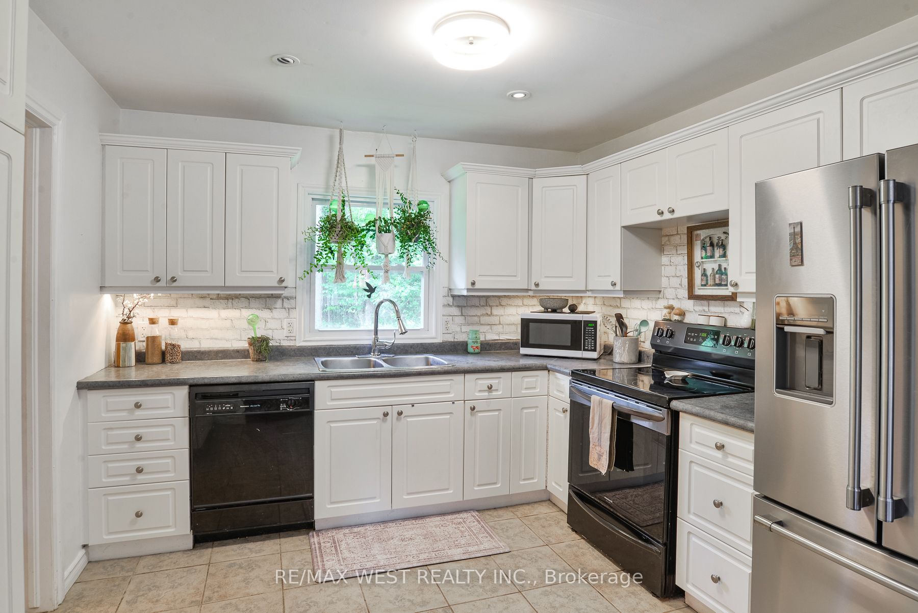 365 Clearwater Lake Road Property Photo 7