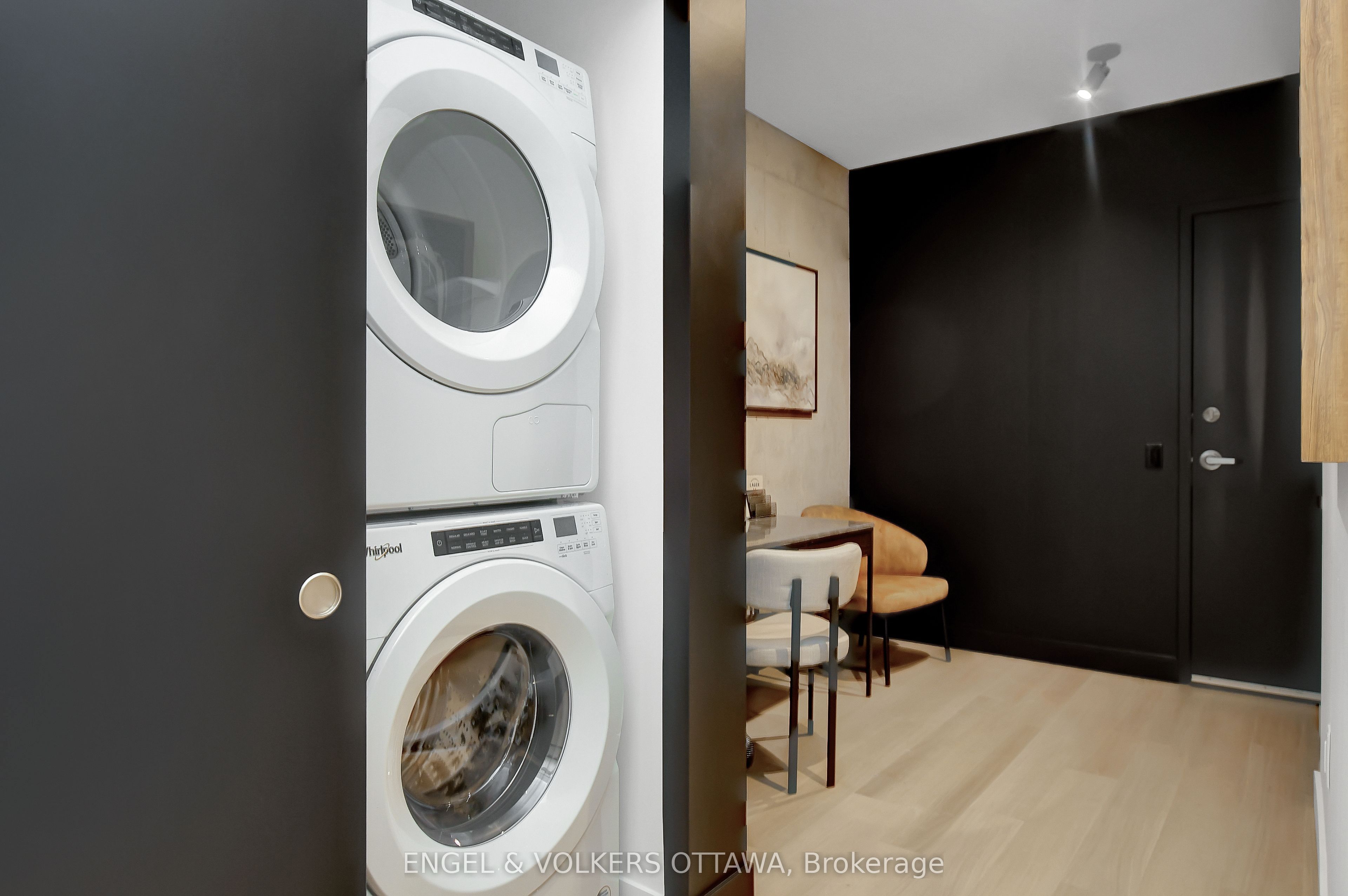 10 James Street 217 Property Photo 12