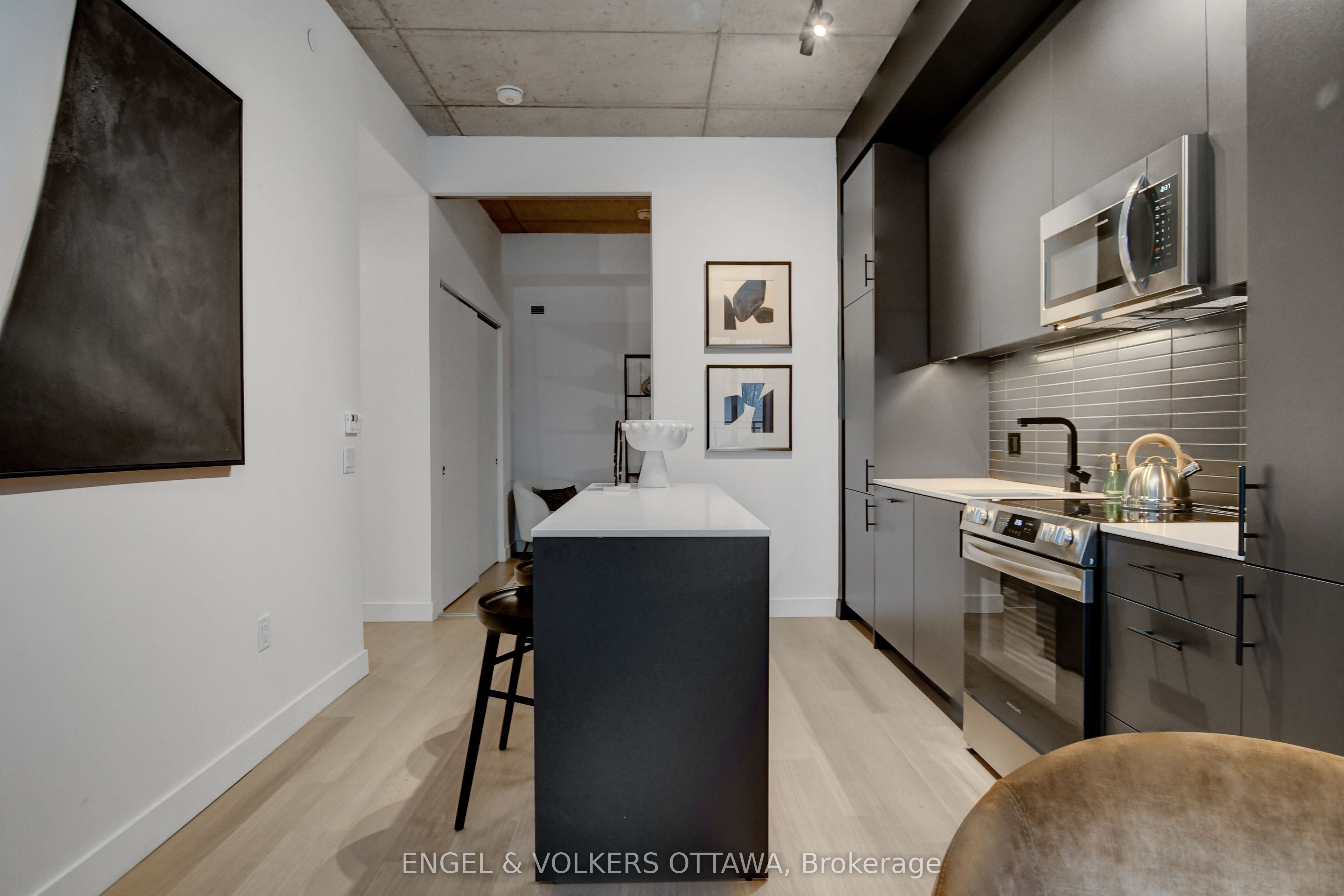 10 James Street 217 Property Photo 18