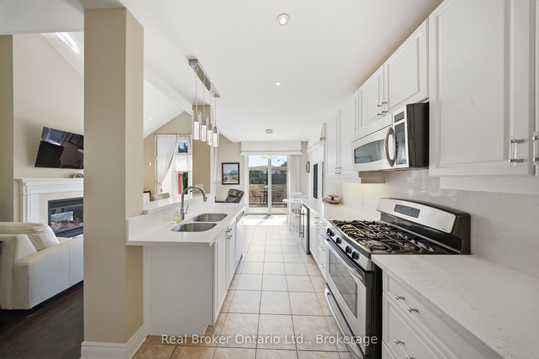20 Shortreed Lane Property Photo 8