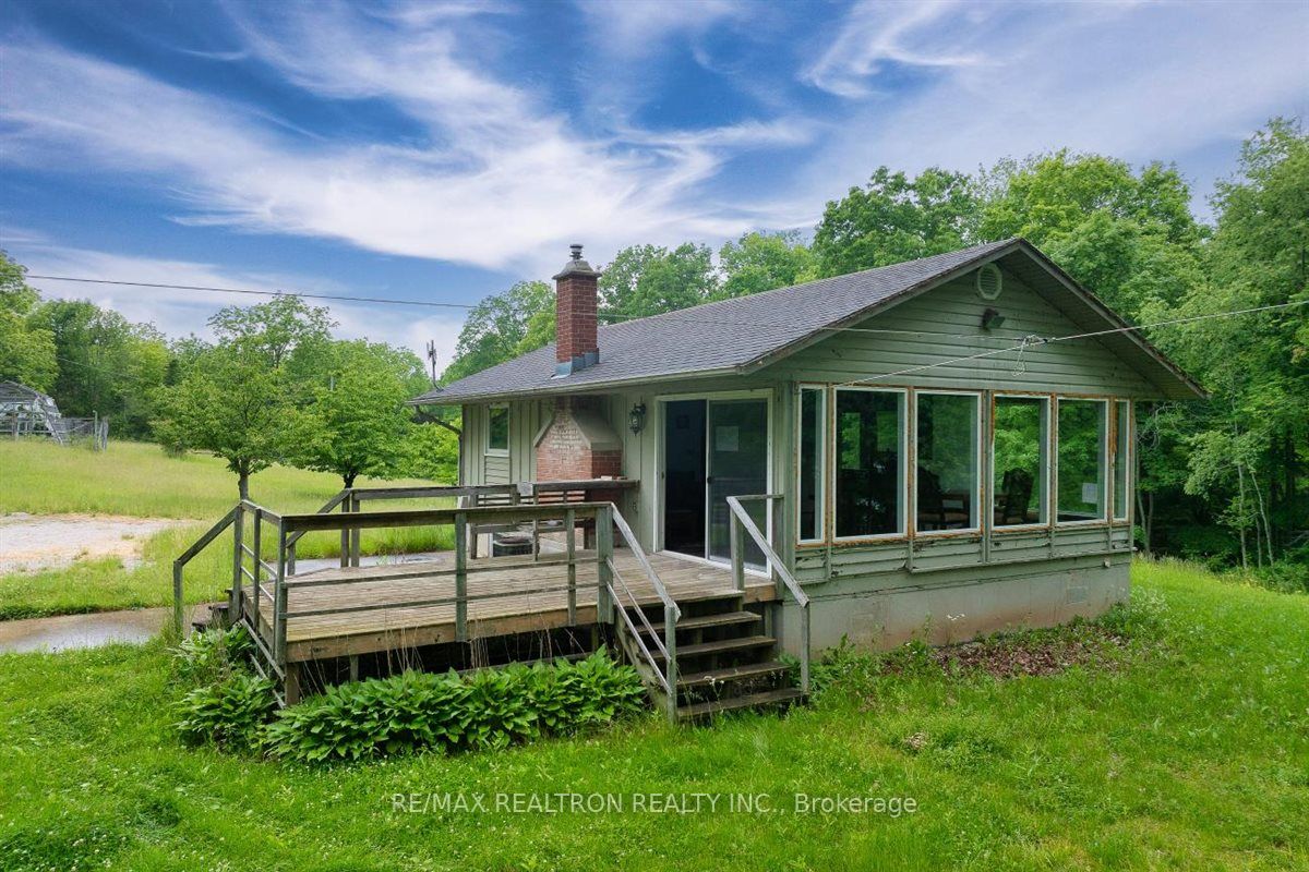 2740 Front Road Property Photo 14