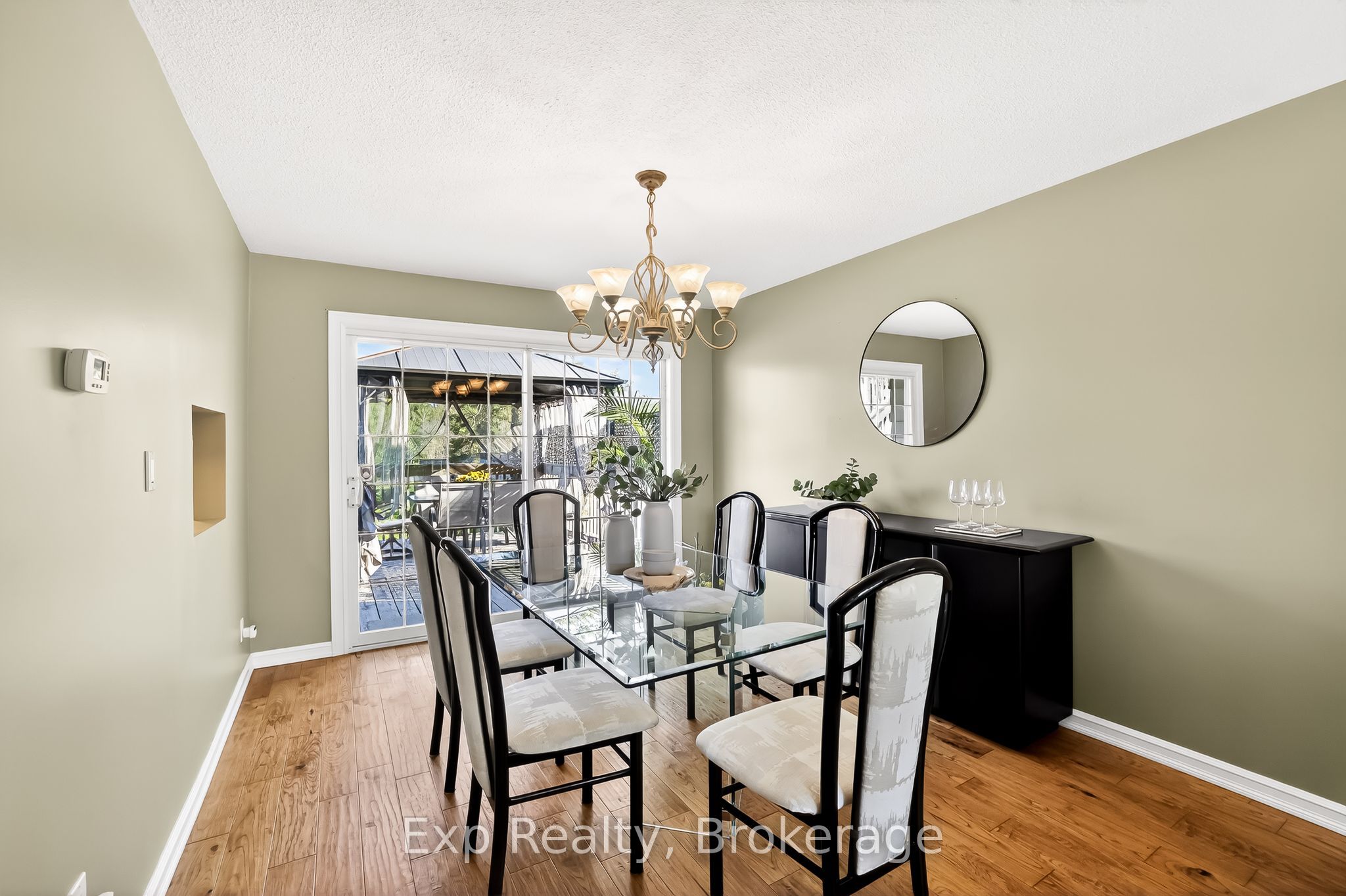 1175 Lakeshore Road Property Photo 14