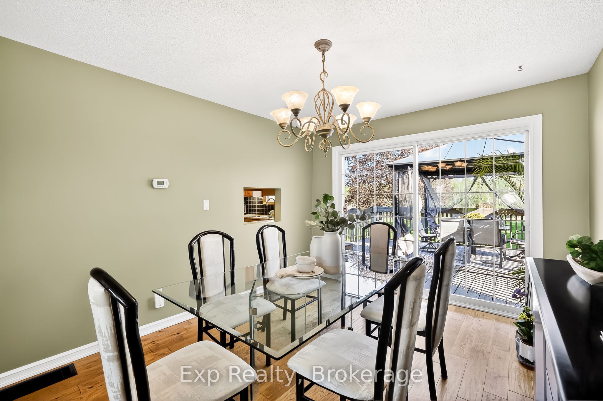1175 Lakeshore Road Property Photo 15
