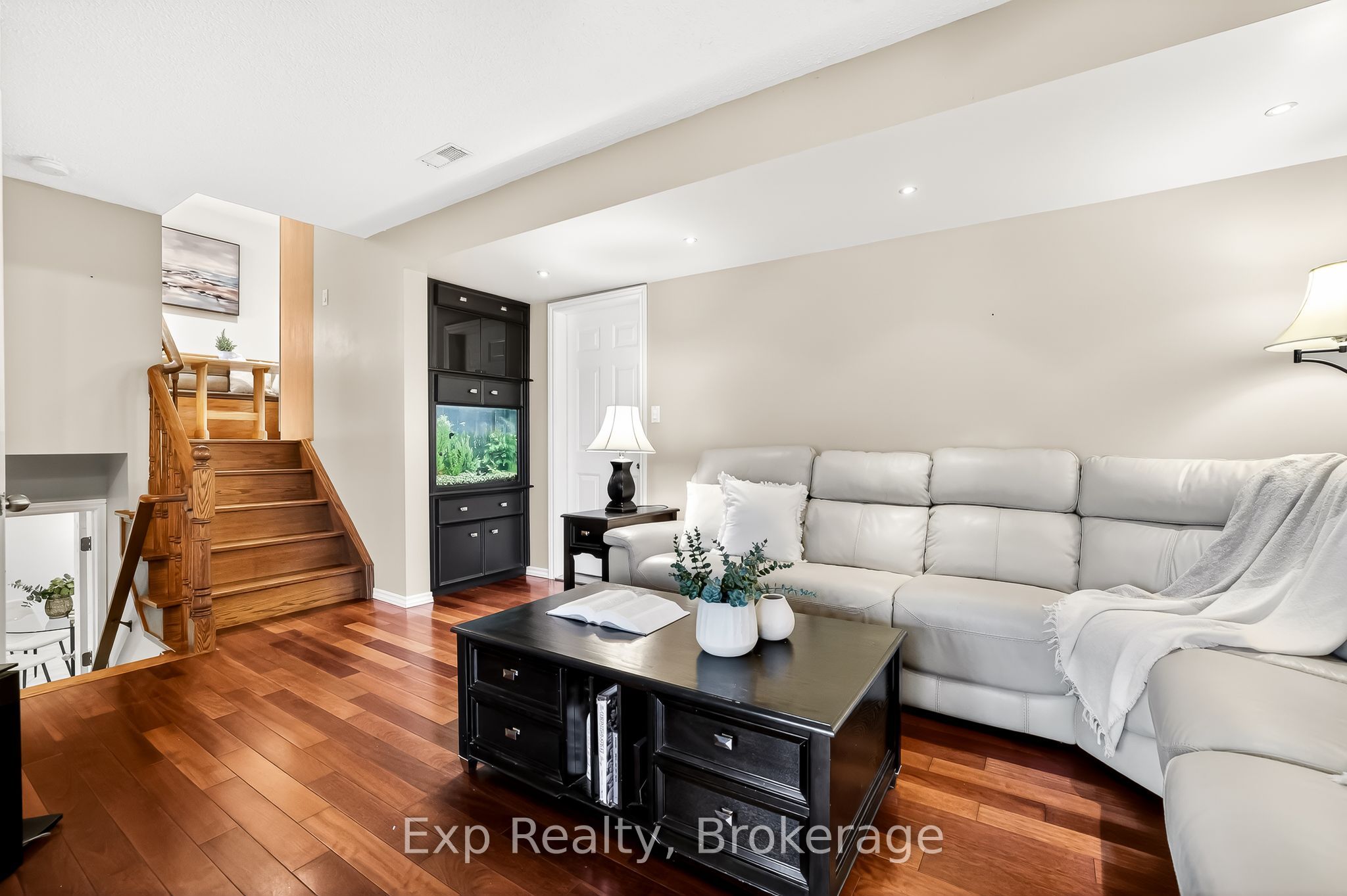 1175 Lakeshore Road Property Photo 28