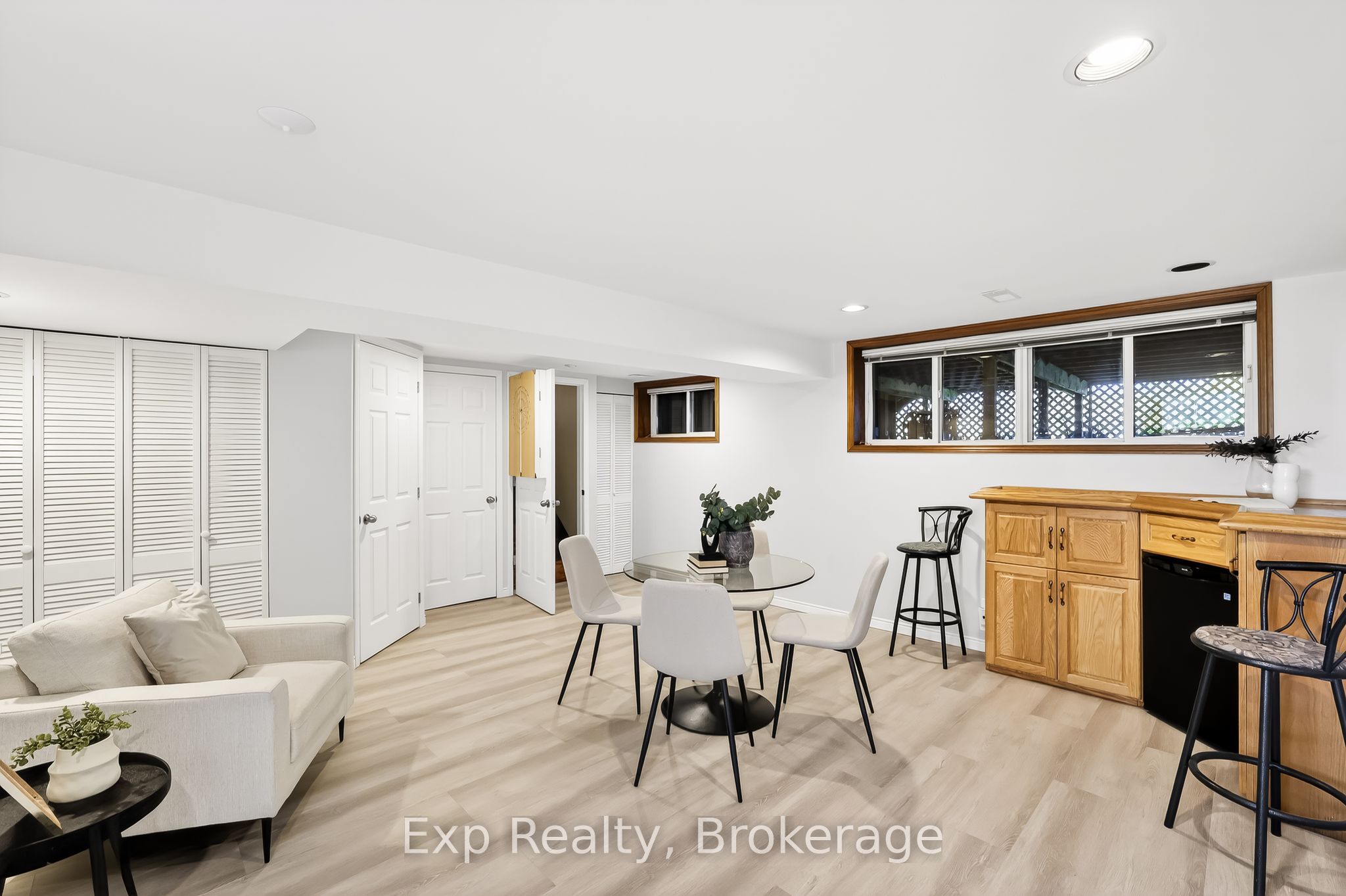1175 Lakeshore Road Property Photo 34