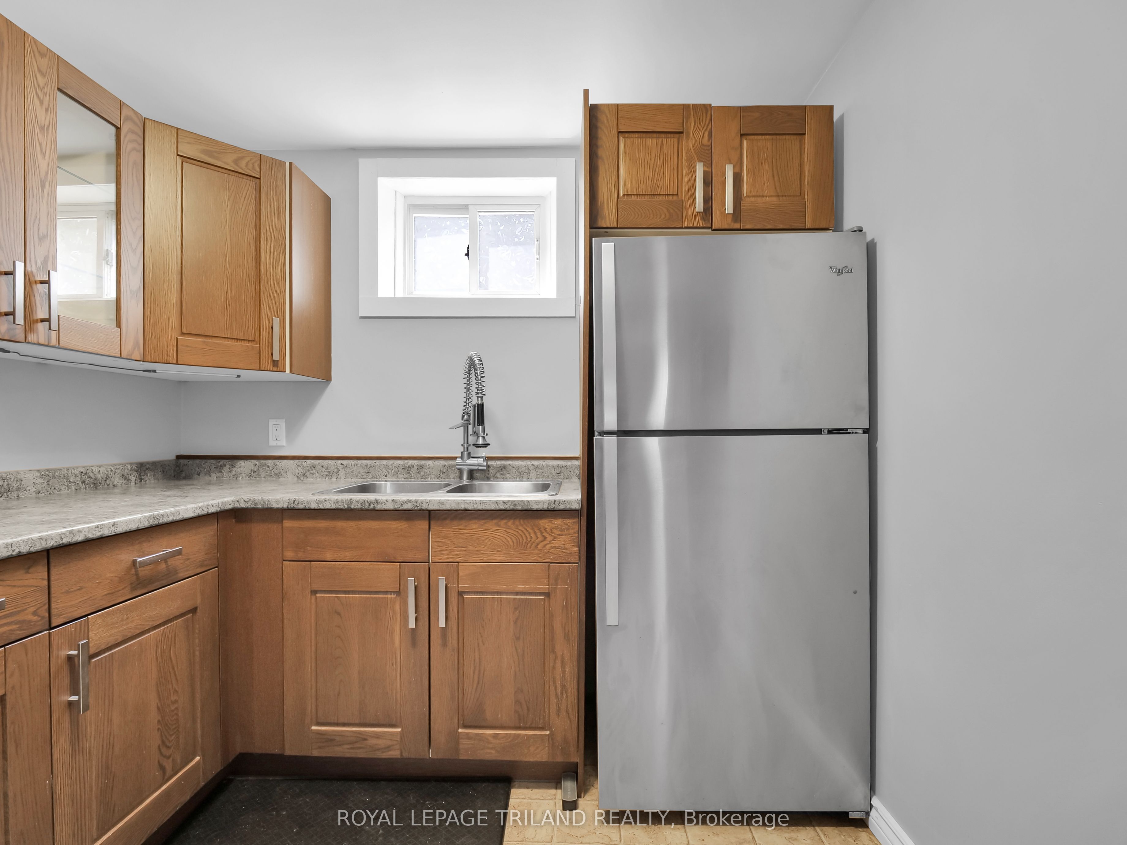 35 Miles Street 2 Property Photo 6