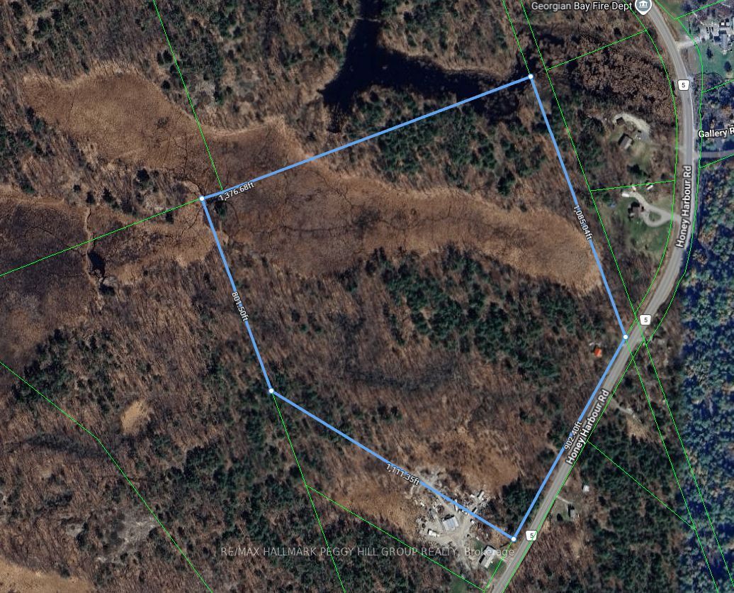 1301 Honey Harbour Road Property Photo 6