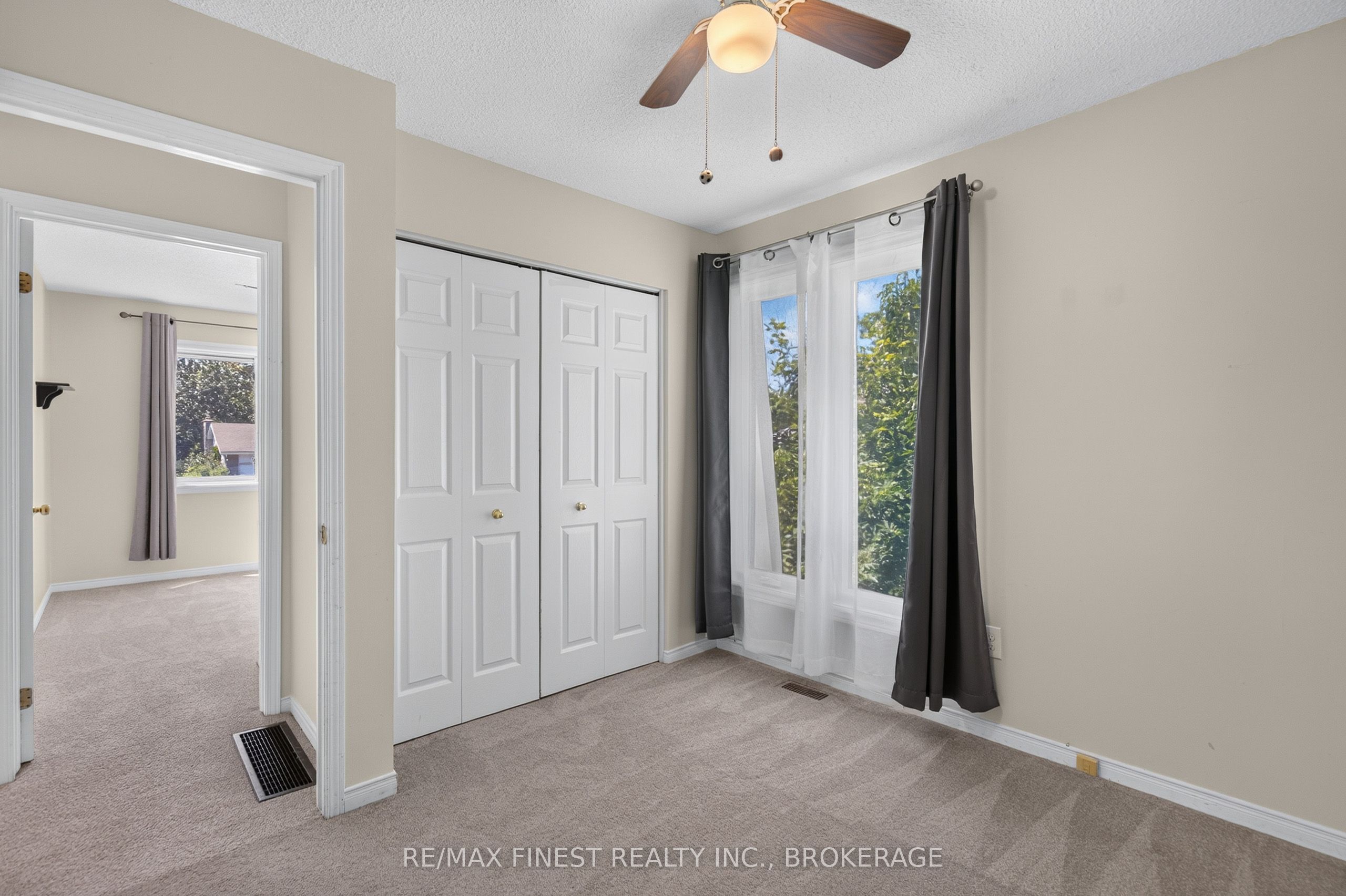 881 Ludgate Crescent Property Photo 38