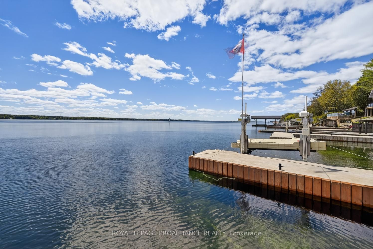 233 Brockmere Cliff Drive Property Photo 4