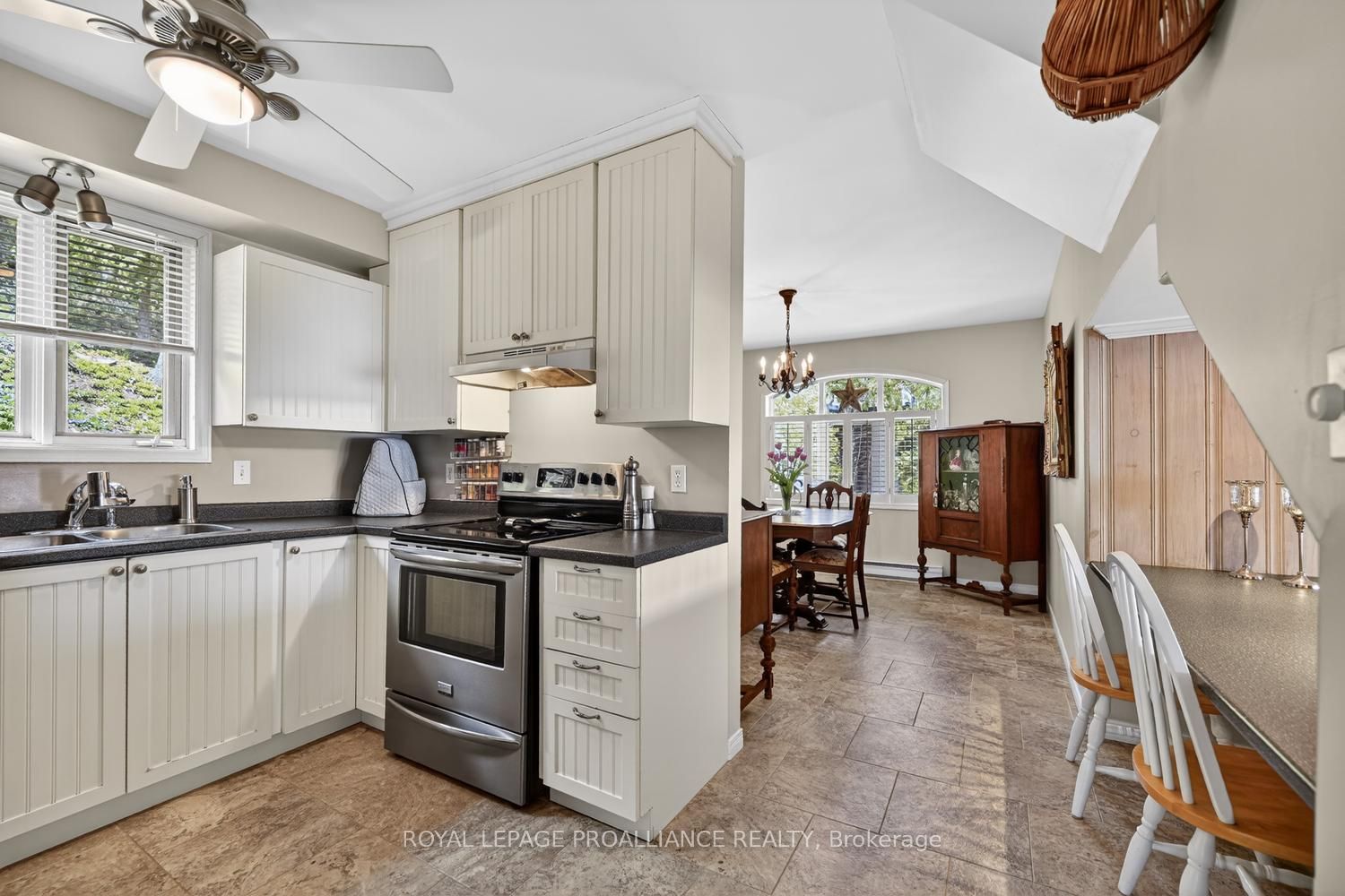 233 Brockmere Cliff Drive Property Photo 24