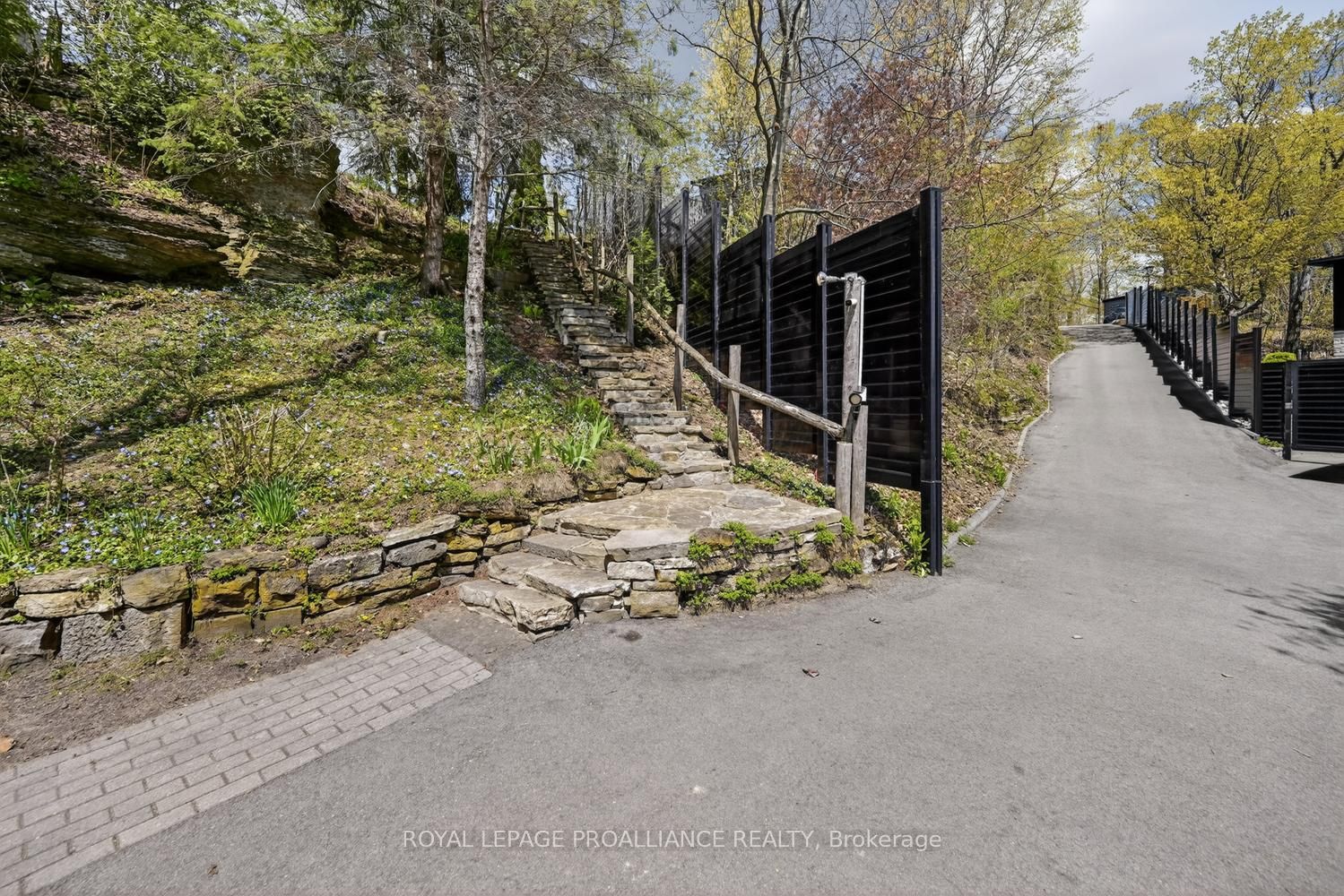 233 Brockmere Cliff Drive Property Photo 43