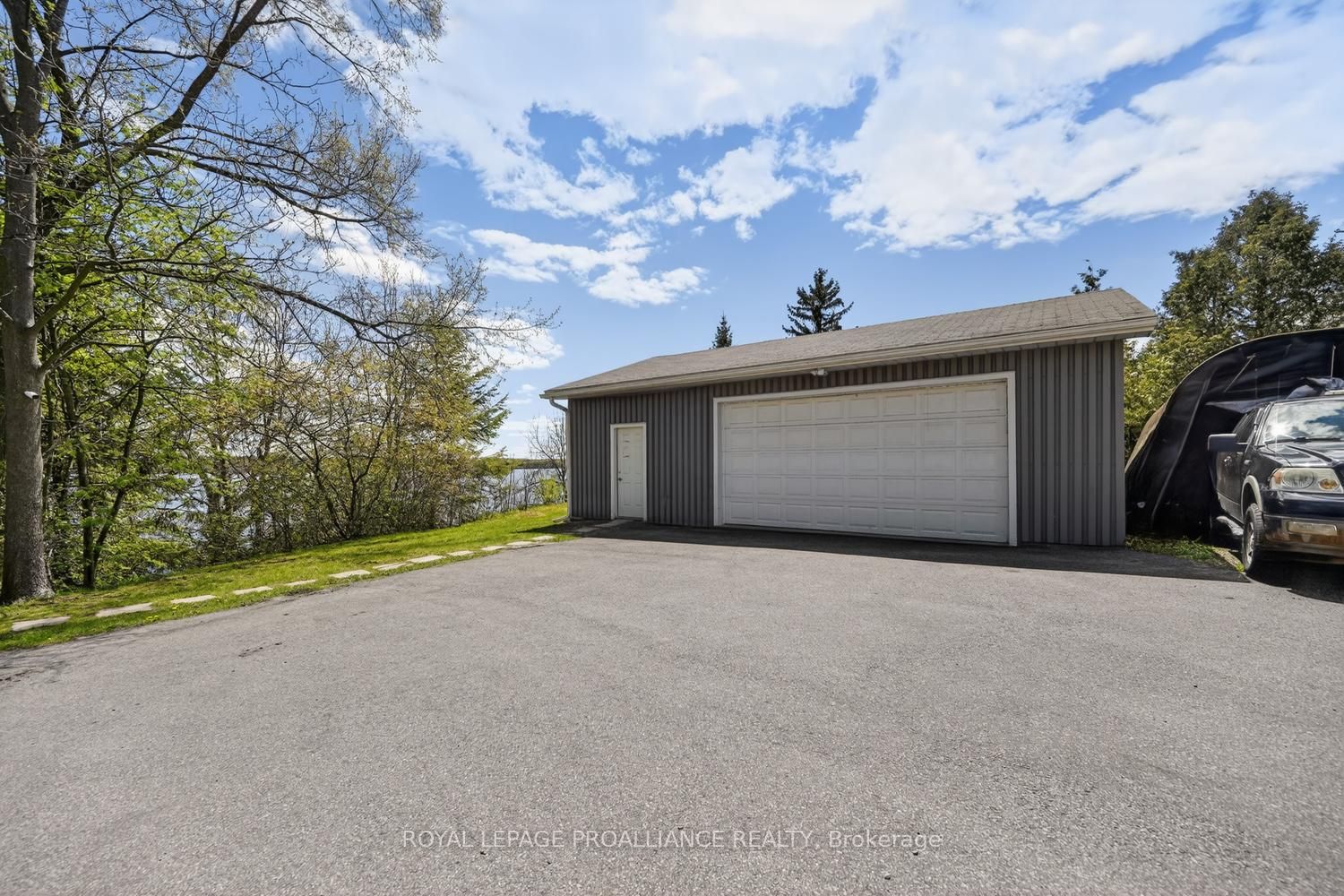233 Brockmere Cliff Drive Property Photo 44