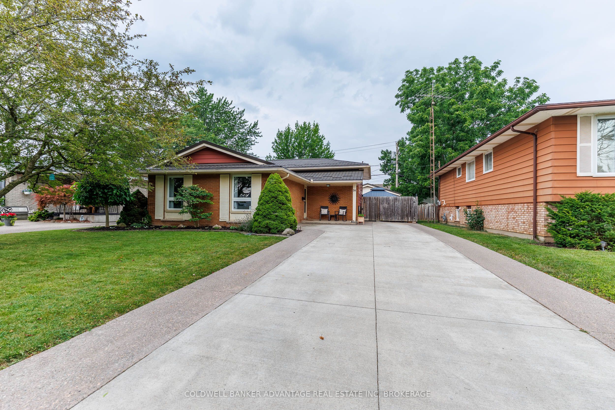 74 Pinehurst Drive Property Photo 1