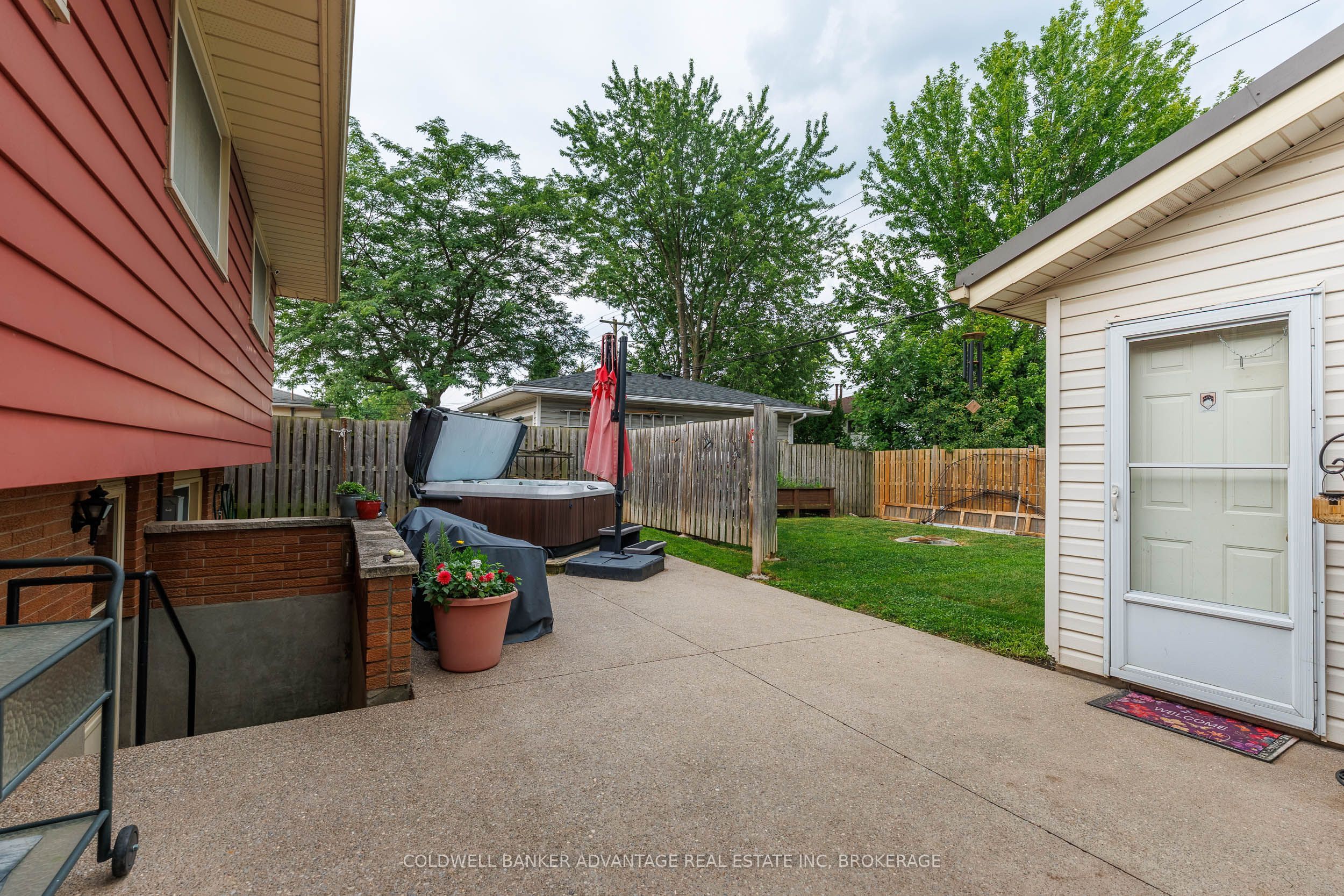74 Pinehurst Drive Property Photo 4