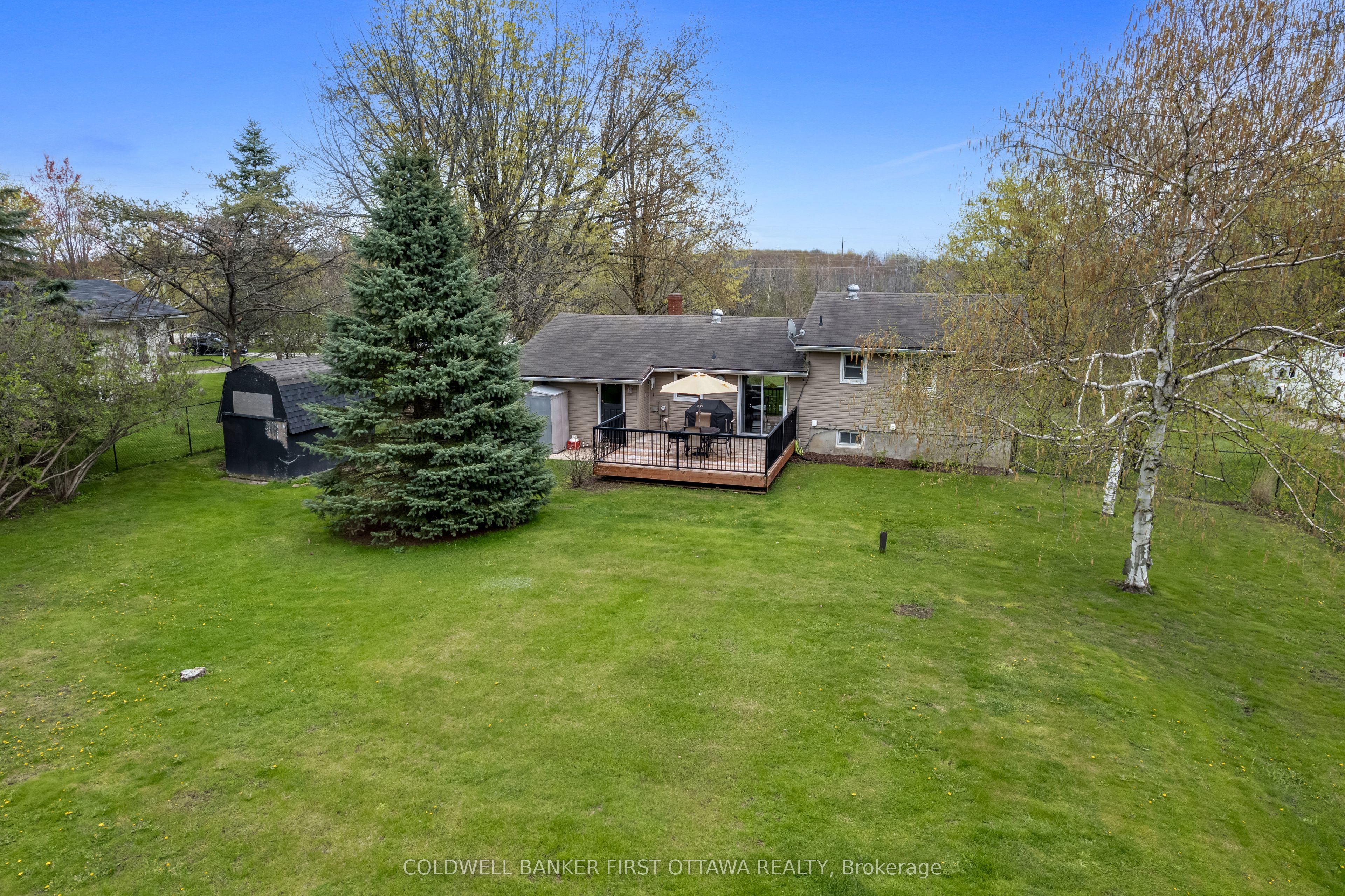 114 Morris Road S Property Photo 6