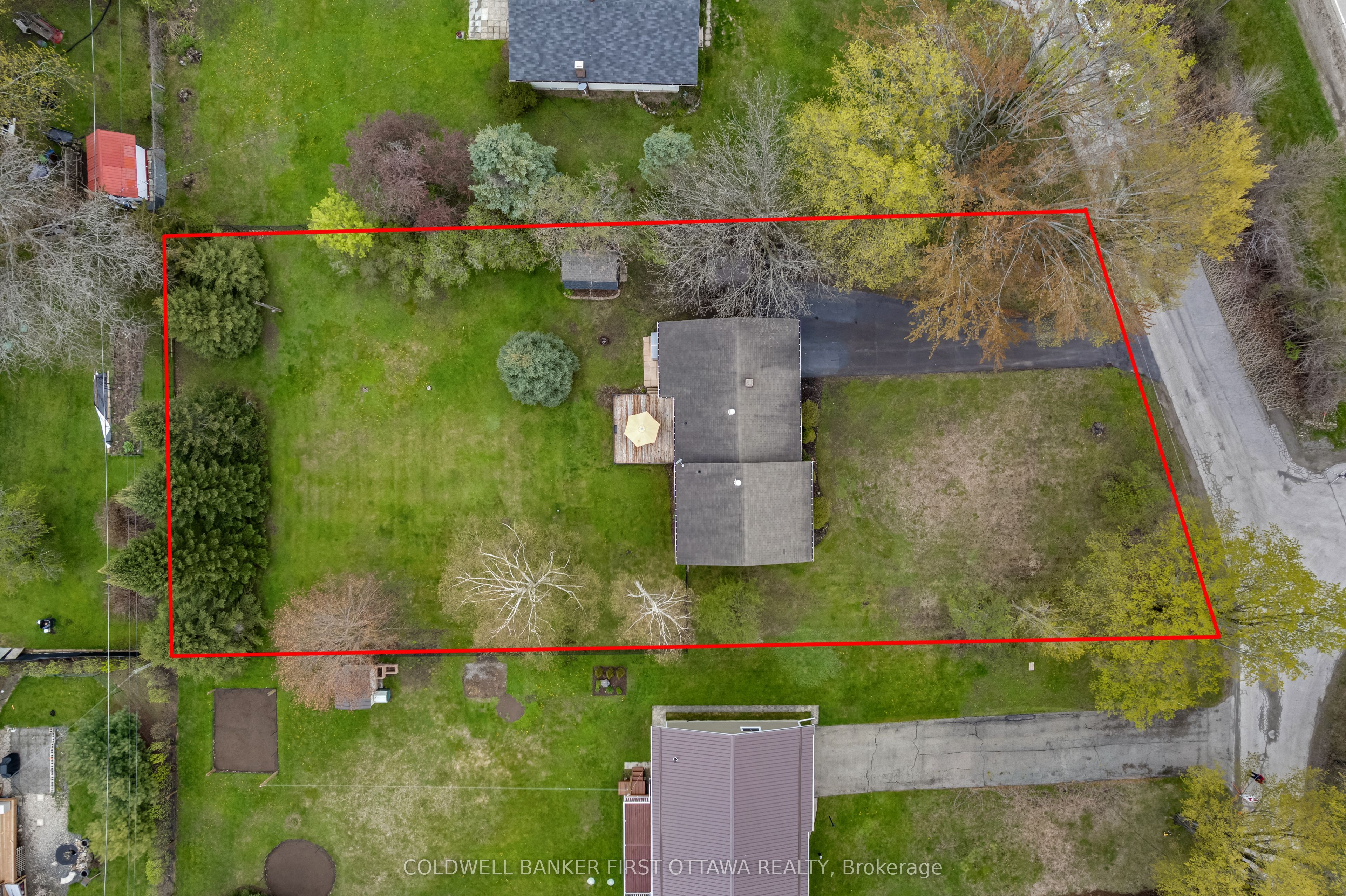 114 Morris Road S Property Photo 7