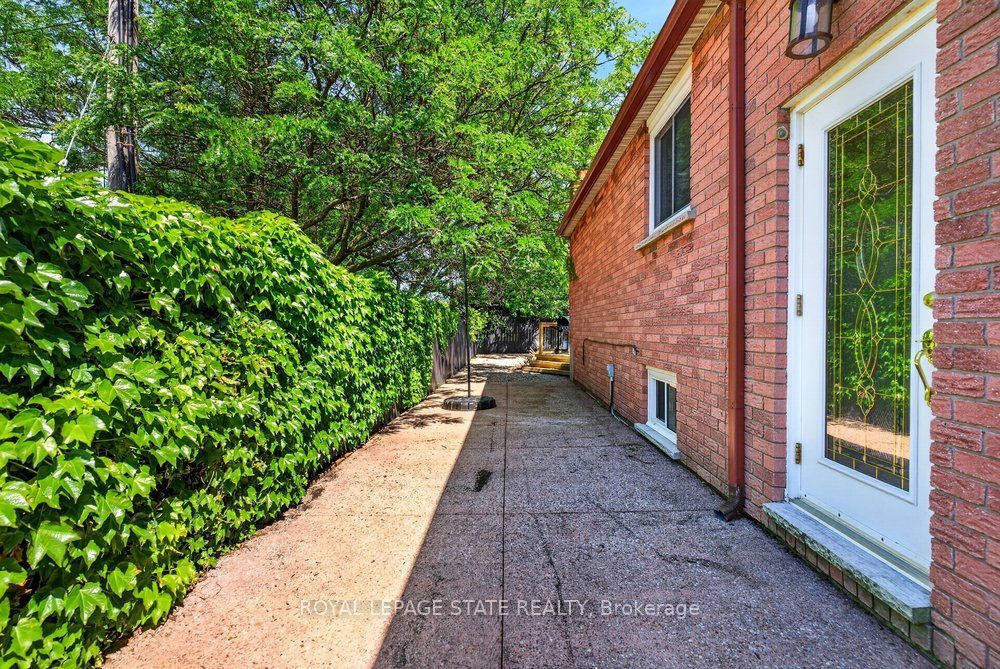 102 Birchlawn Drive Property Photo 39