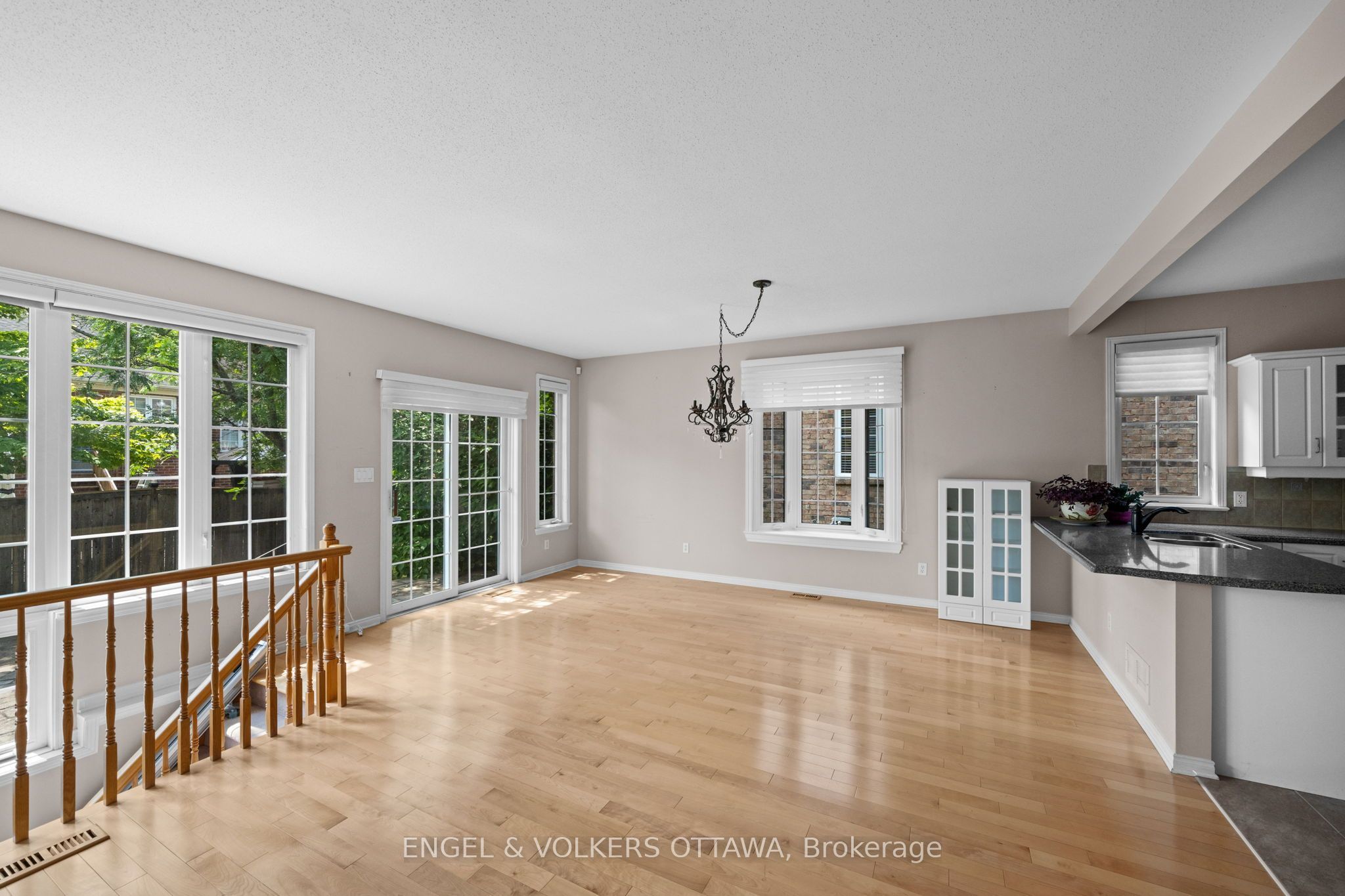 205 Cairnsmore Circle Property Photo 3