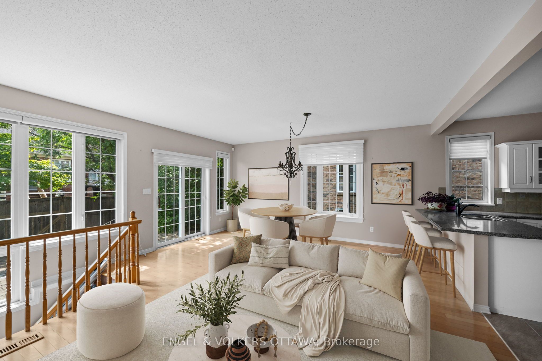 205 Cairnsmore Circle Property Photo 4