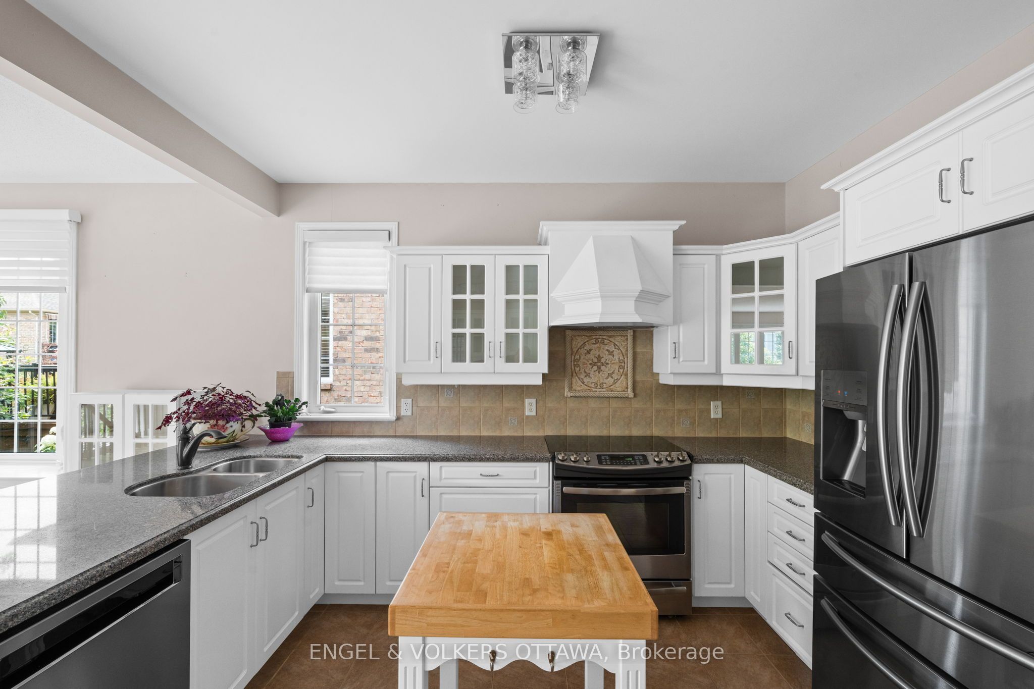 205 Cairnsmore Circle Property Photo 8