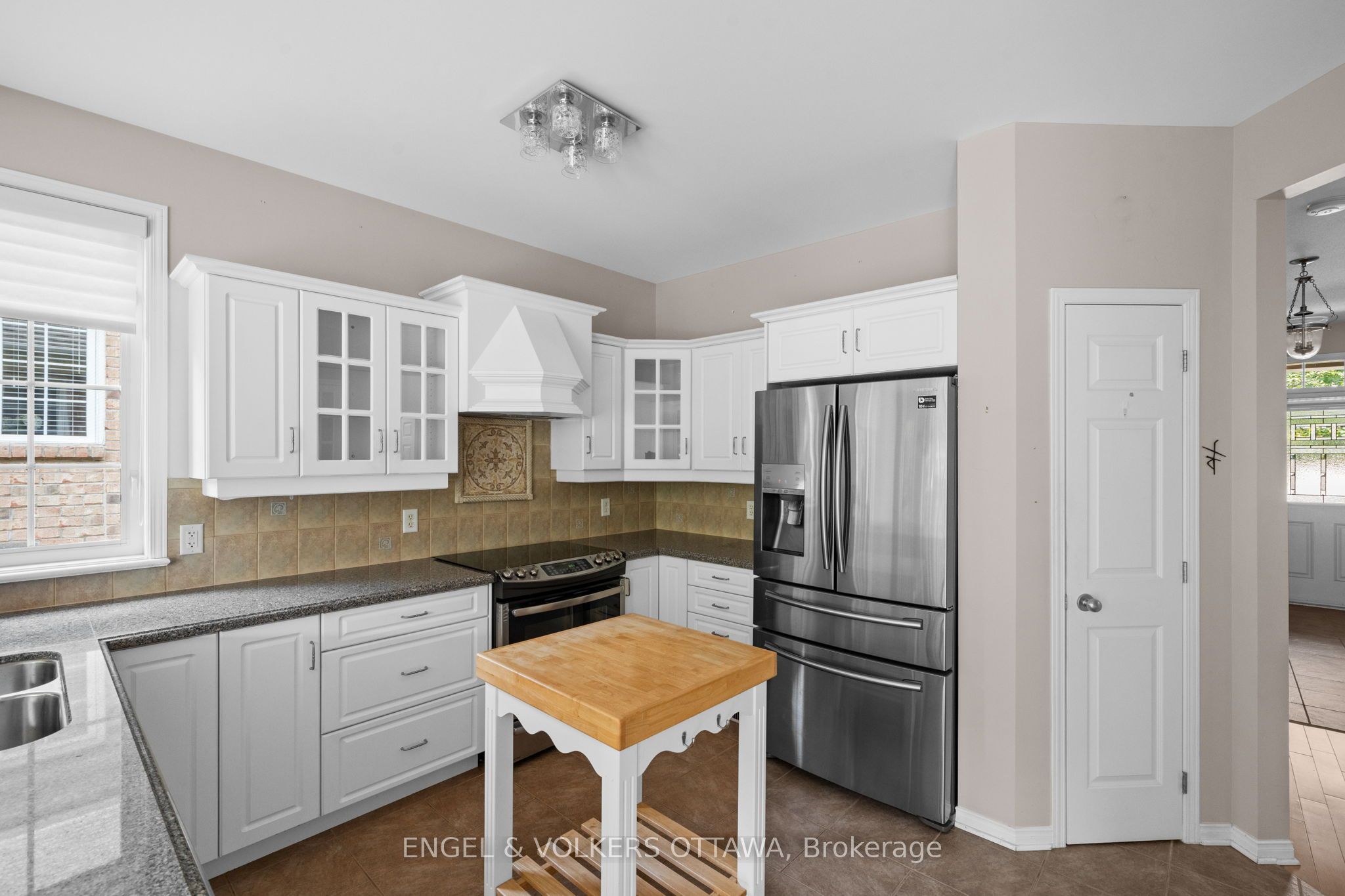 205 Cairnsmore Circle Property Photo 9