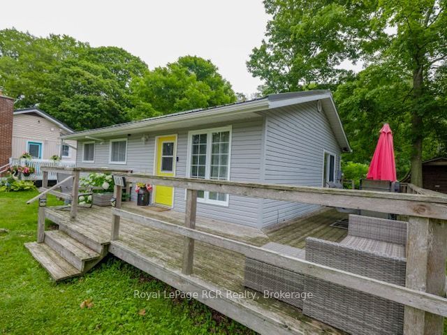 107 Seneca Street Property Photo 3