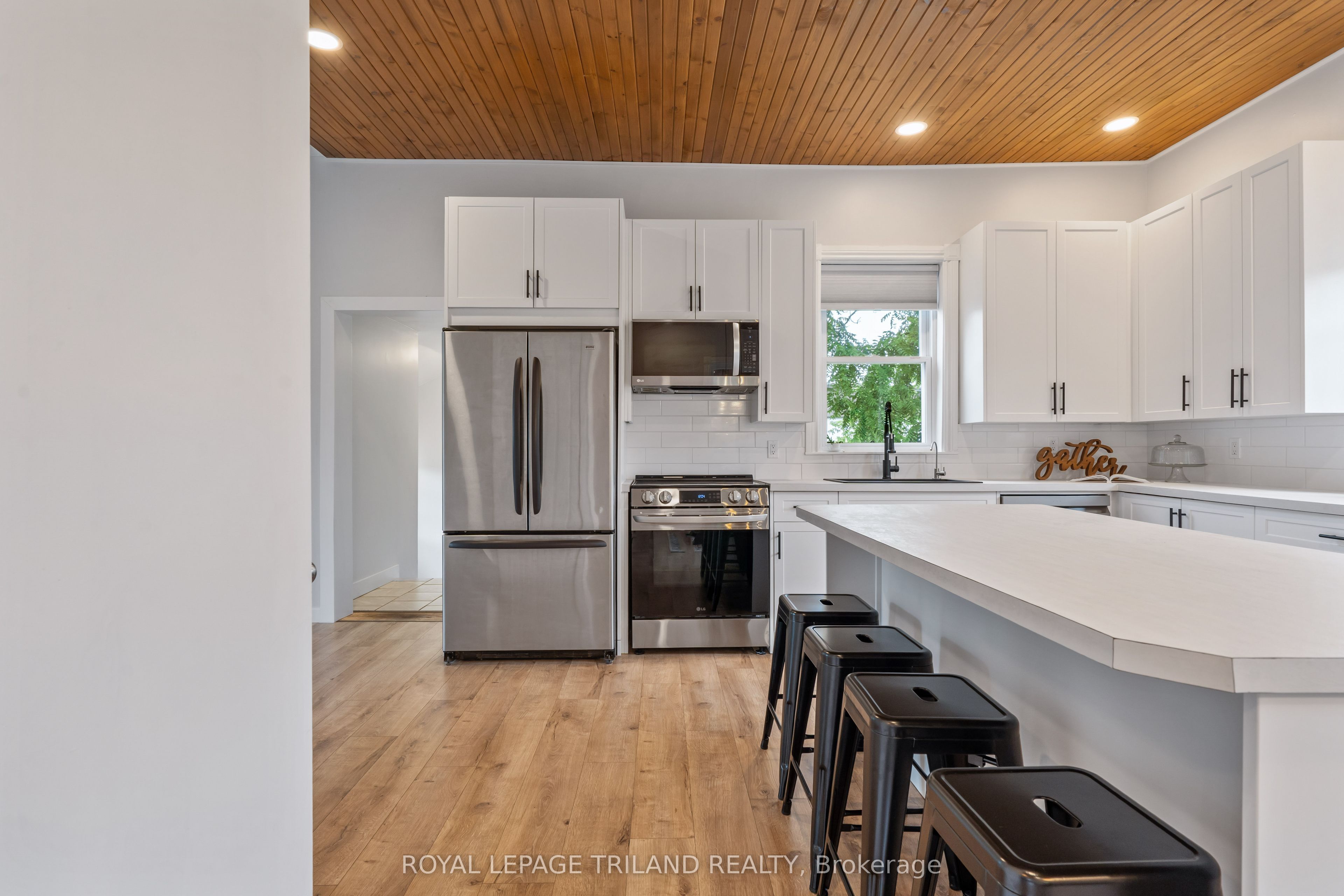 191 Catherine Street Property Photo 15