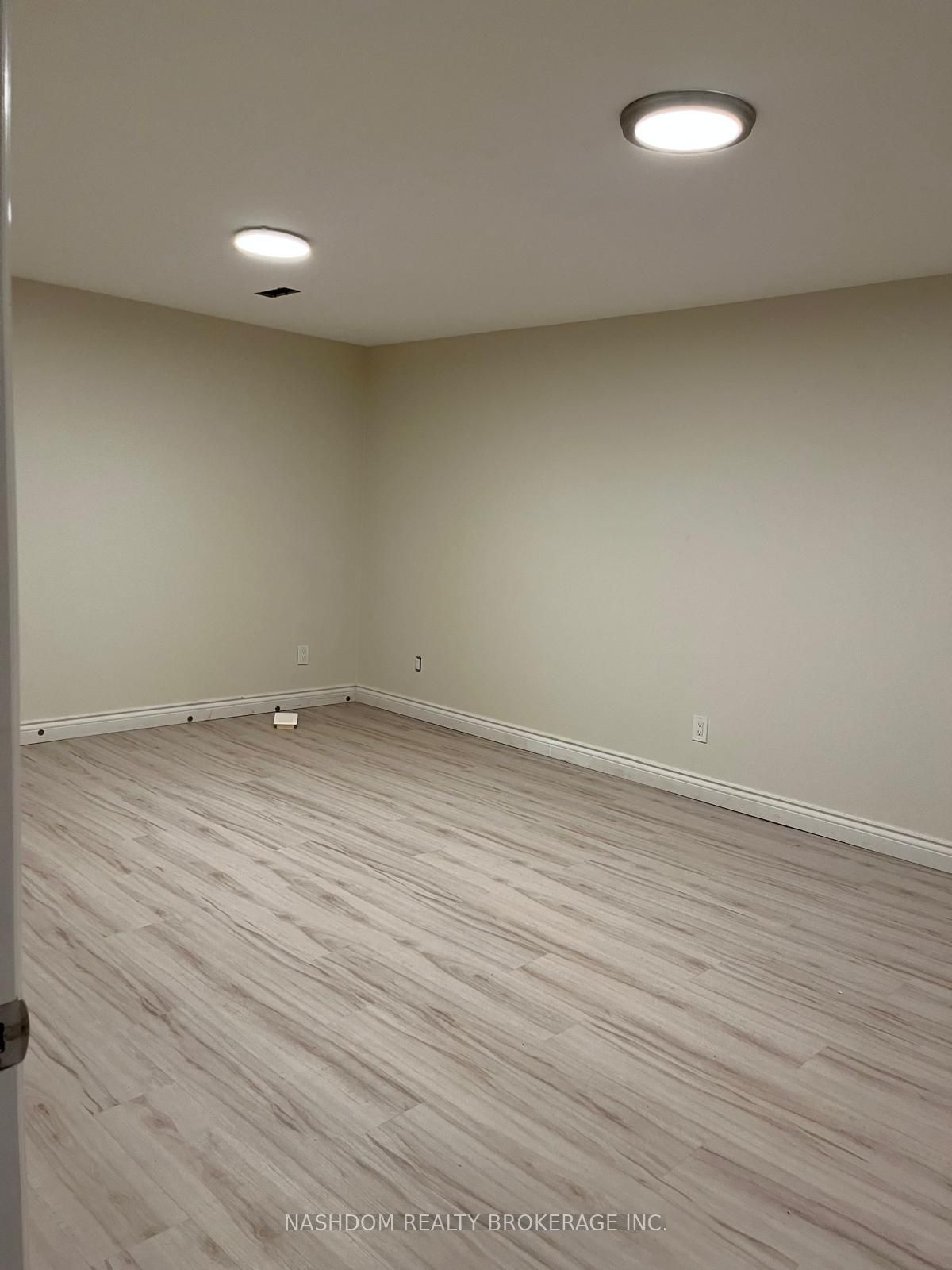 1367 Upper Paradise Road Property Photo 15
