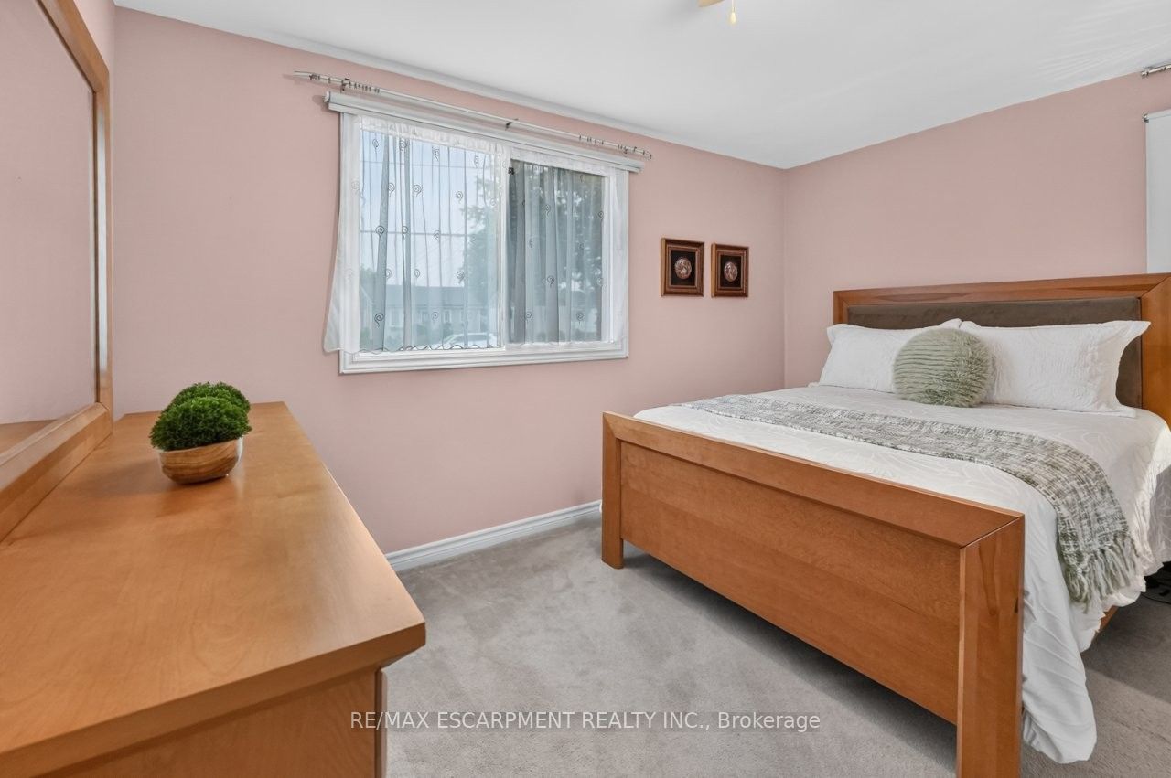 23 Lakeview Avenue Property Photo 15