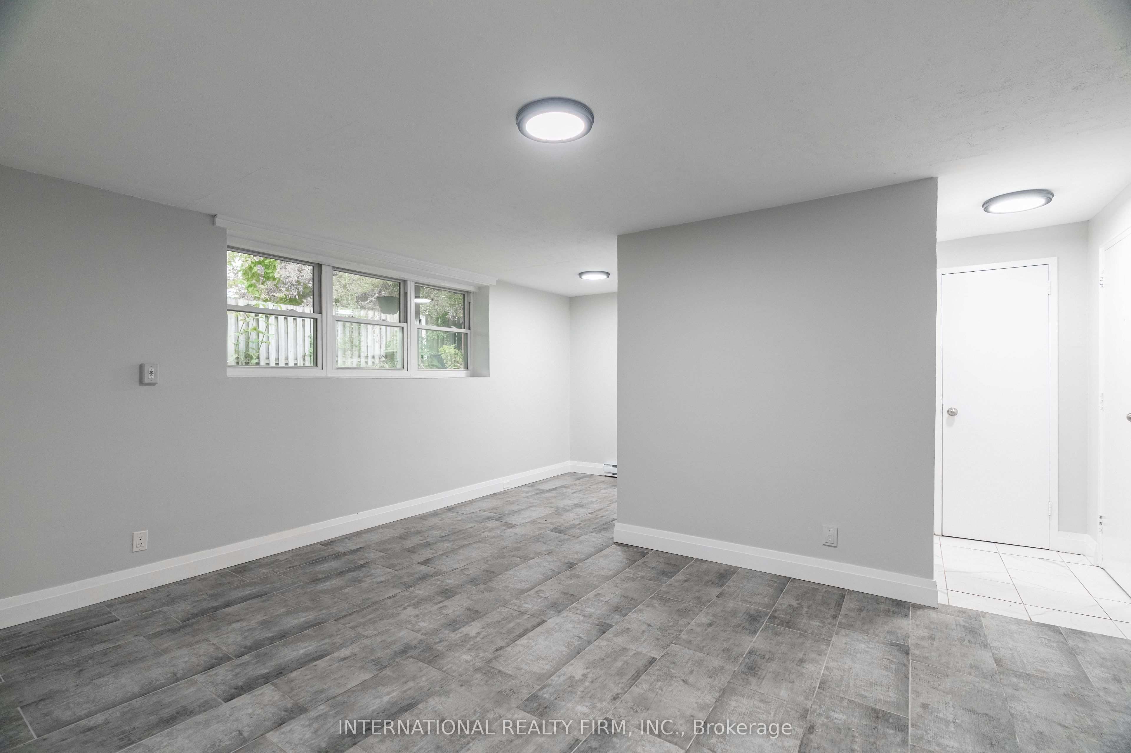 24 Brookside Street N 1 Property Photo 6