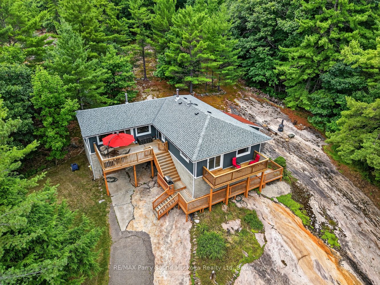 3 Ridgeway Drive Property Photo 1
