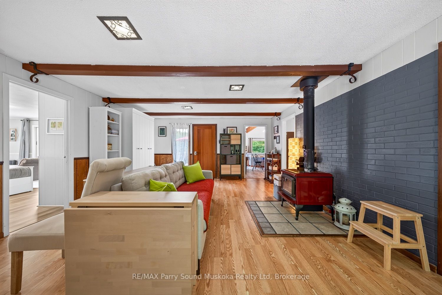 3 Ridgeway Drive Property Photo 6