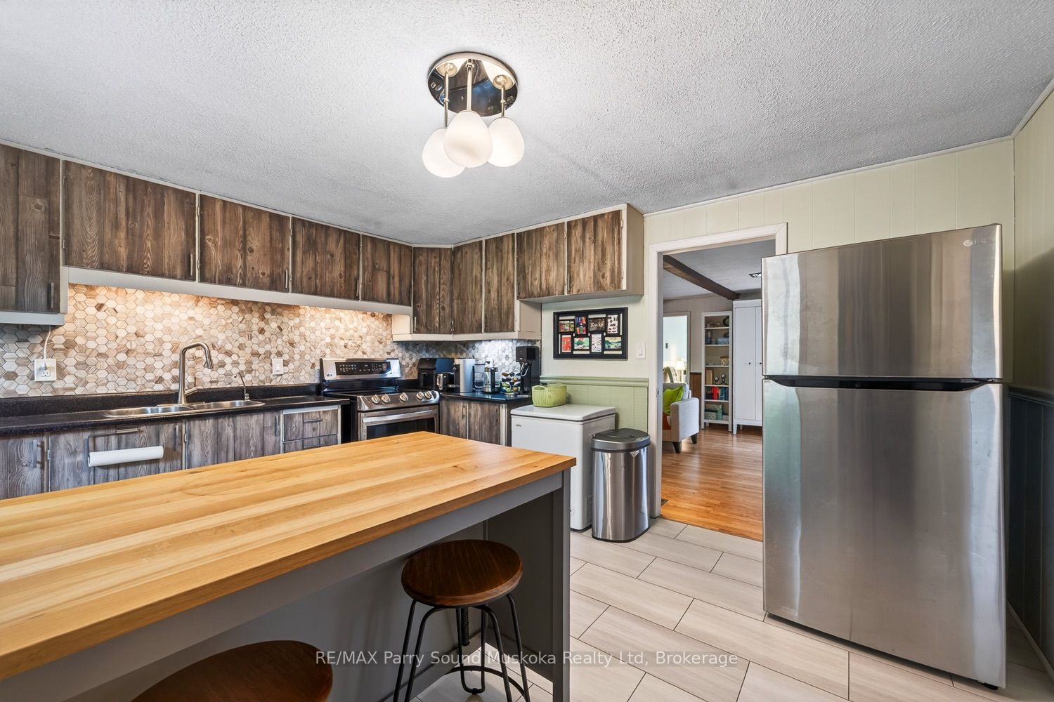 3 Ridgeway Drive Property Photo 11