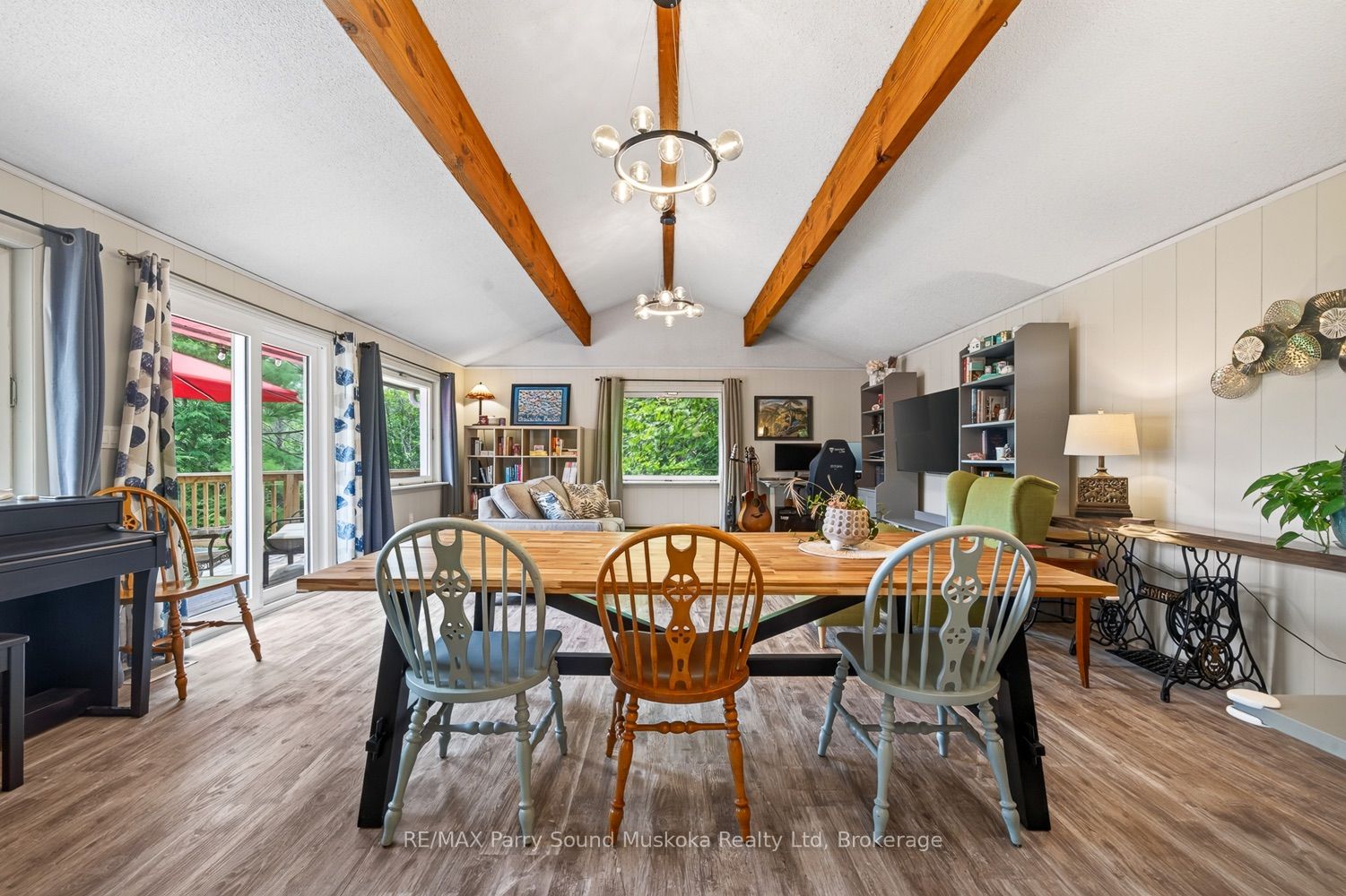 3 Ridgeway Drive Property Photo 12