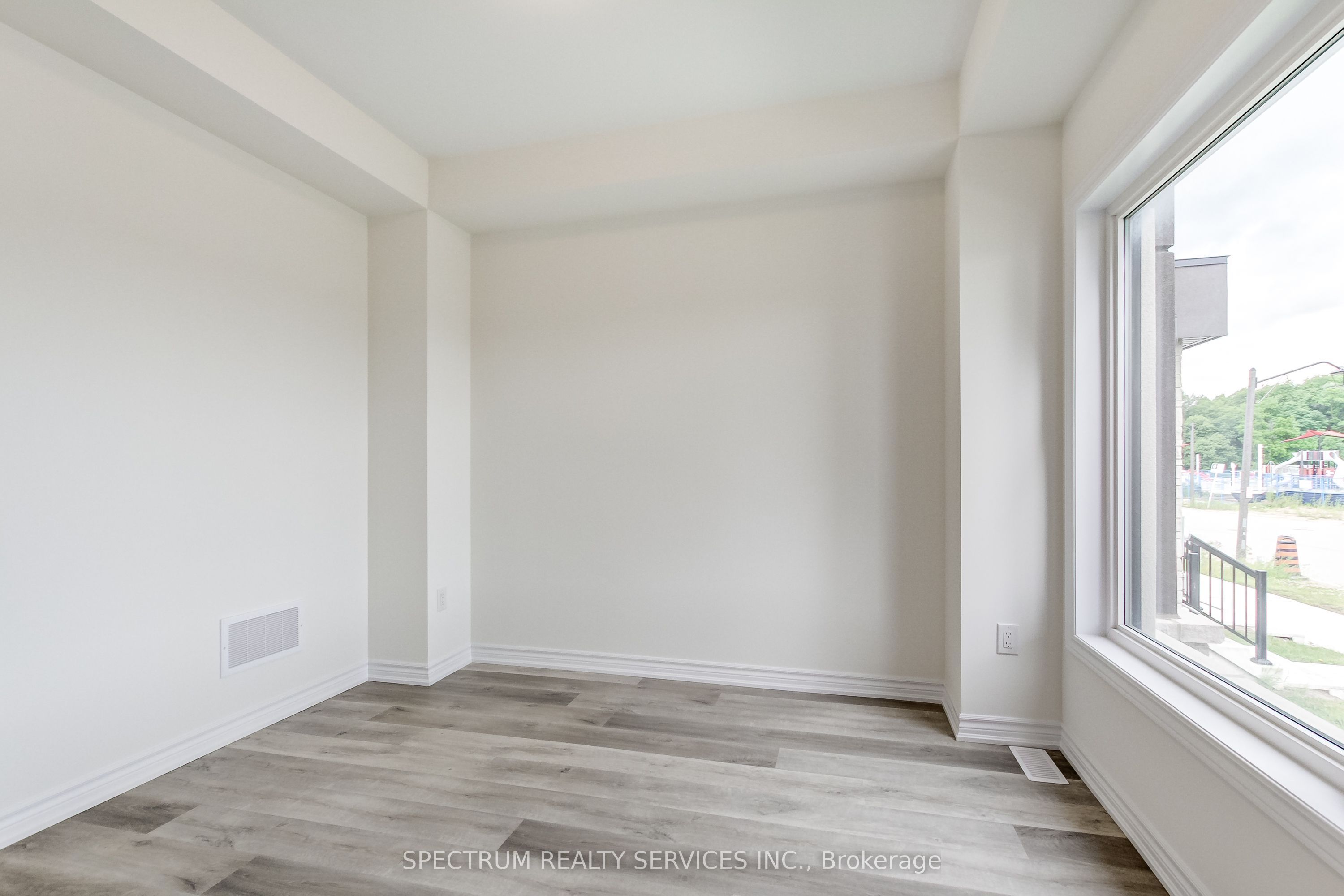 27 Strickland Avenue Property Photo 11